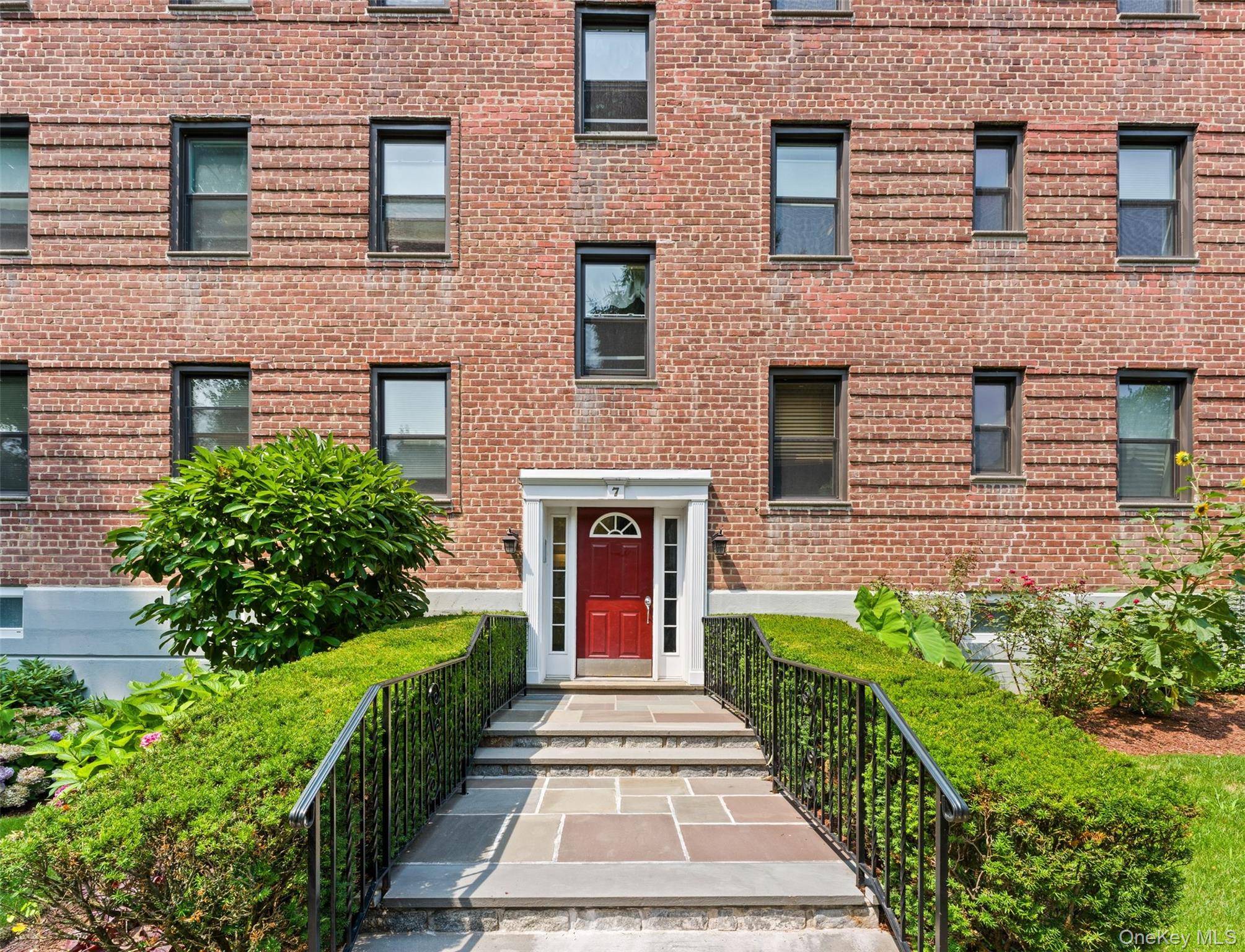 14 S Broadway #7-2B, Irvington, NY 10533