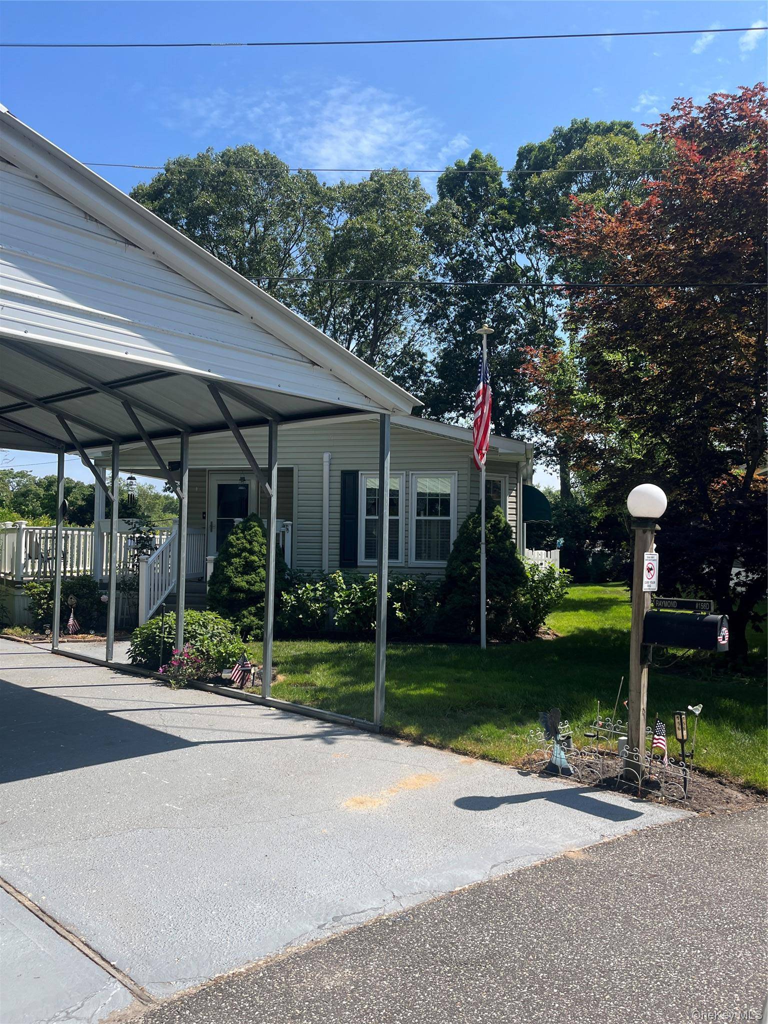1661 Old Country RD #156D, Riverhead, NY 11901