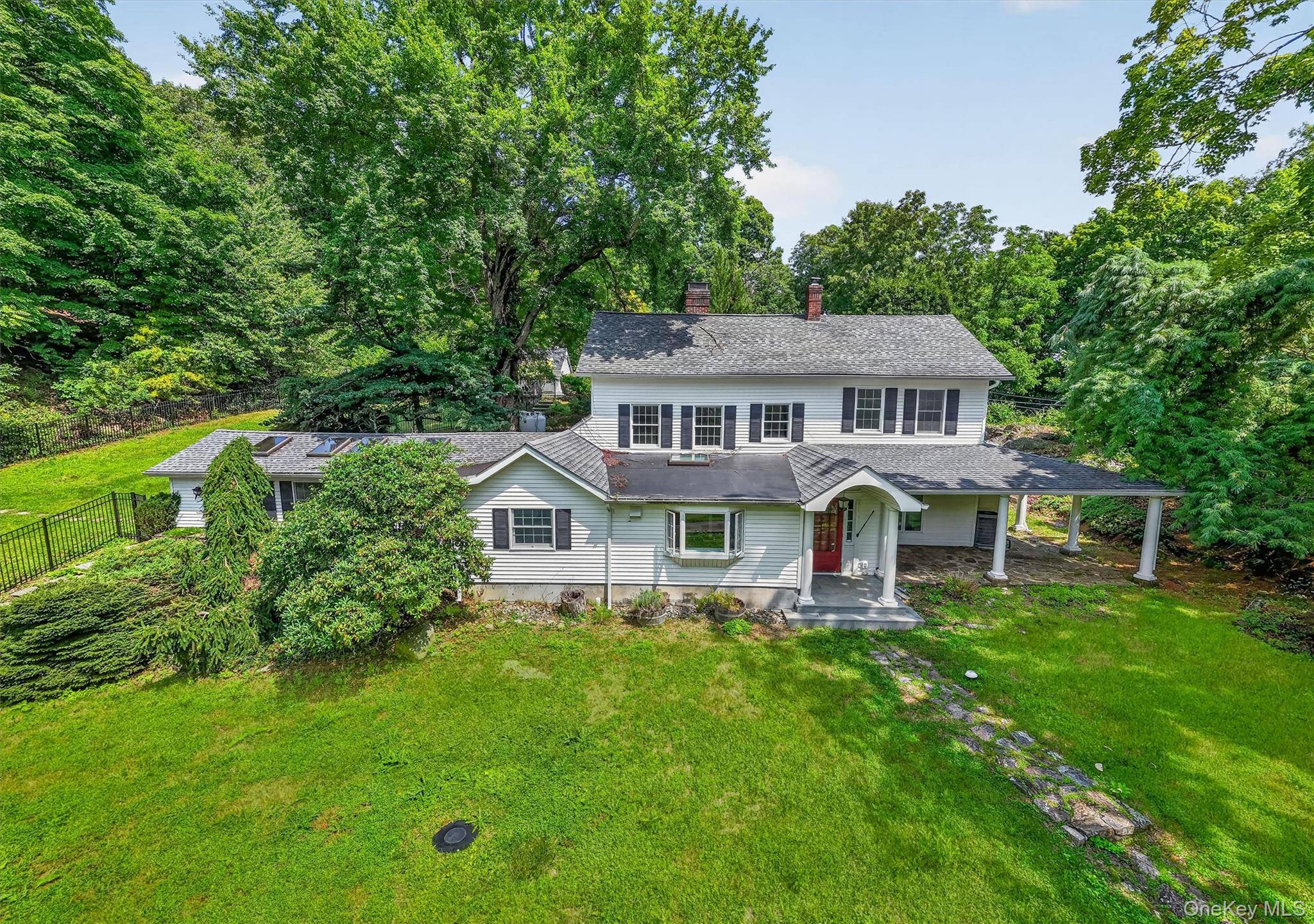 82 Shingle House RD, Millwood, NY 10546