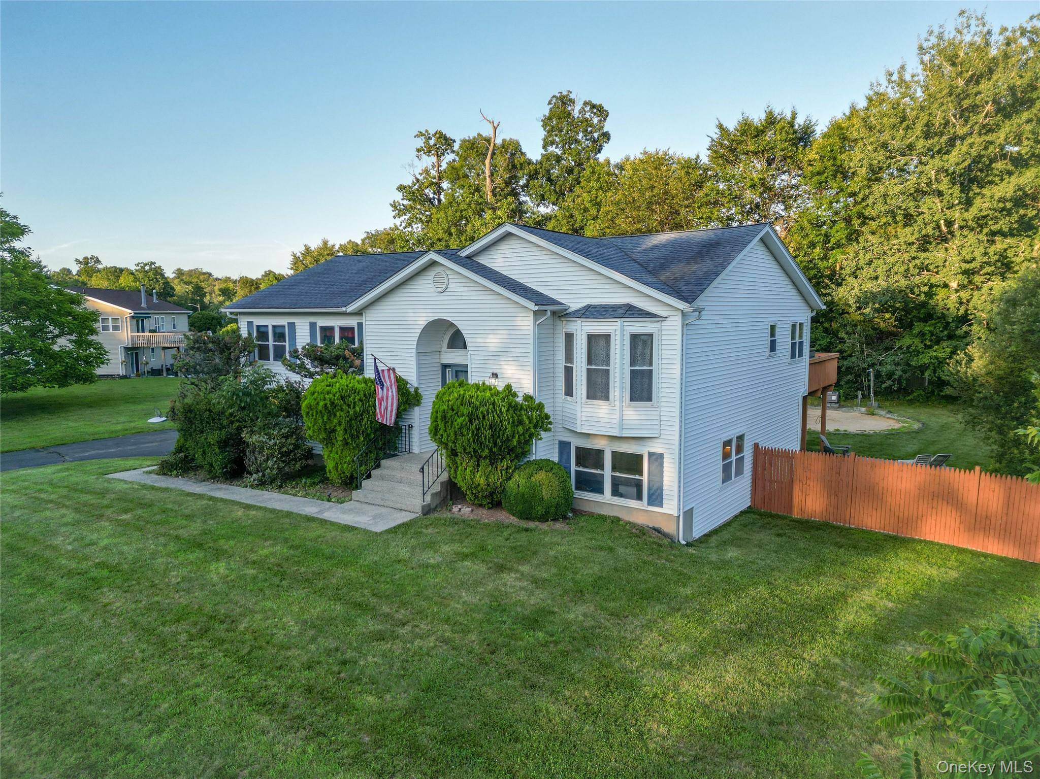 3 Aron CT, Spring Valley, NY 10977