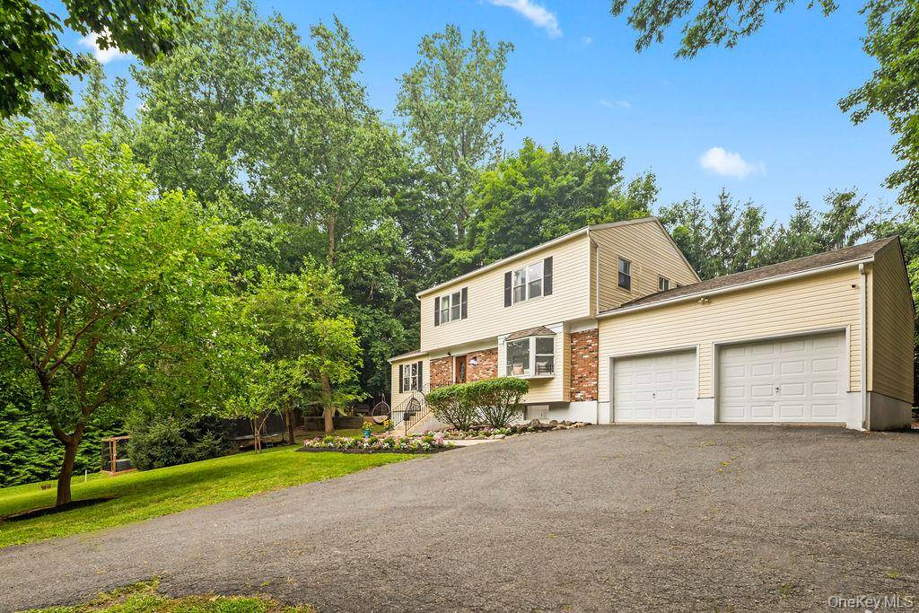 499 Orangeburg RD, Pearl River, NY 10965