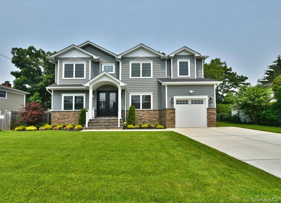 124 North DR, Massapequa, NY 11758