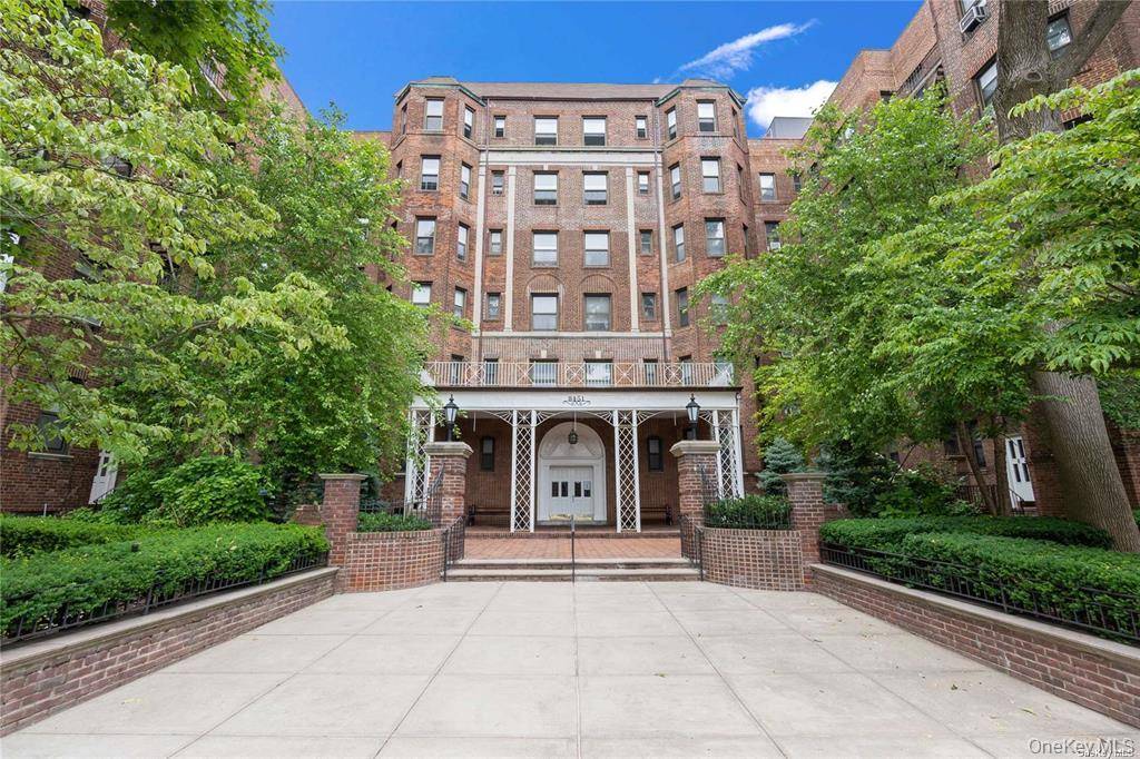84-51 Beverly RD #6R, Kew Gardens, NY 11415
