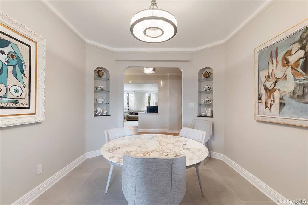 84-51 Beverly RD #6R, Kew Gardens, NY 11415
