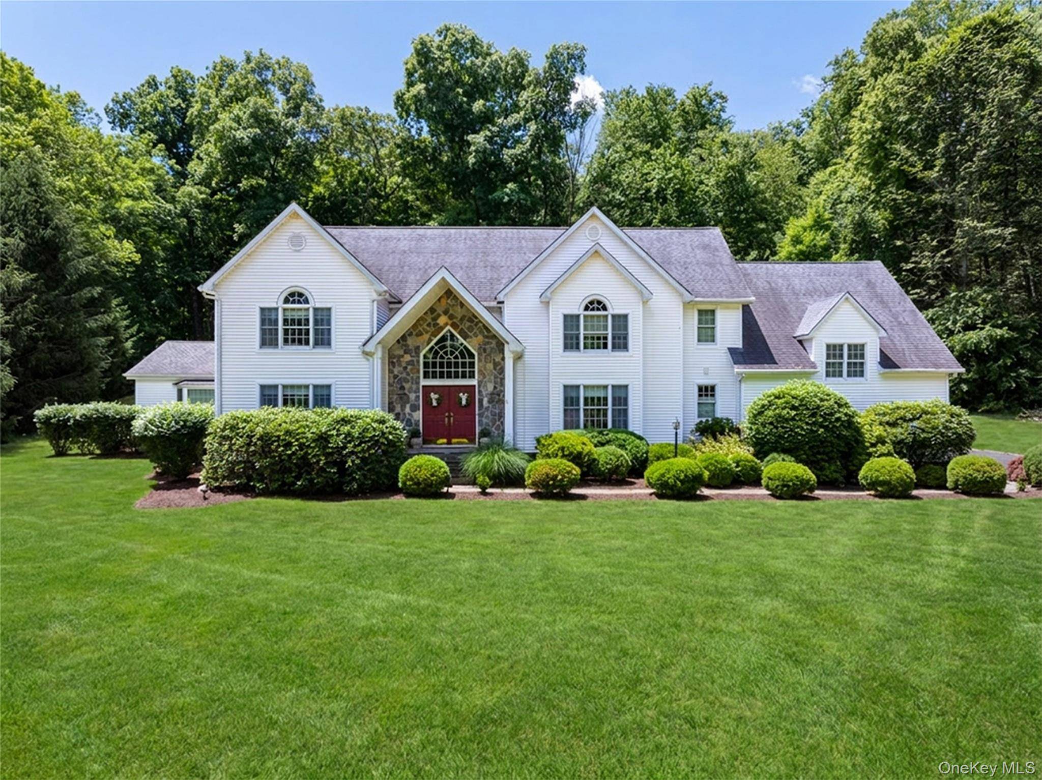 10 Adams Farm RD, Katonah, NY 10536