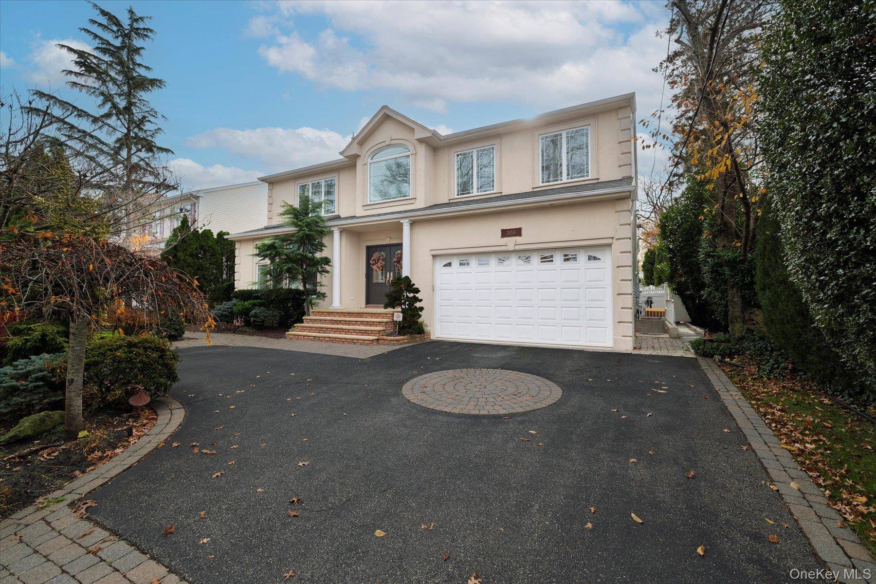 3056 Valentine PL, Wantagh, NY 11793