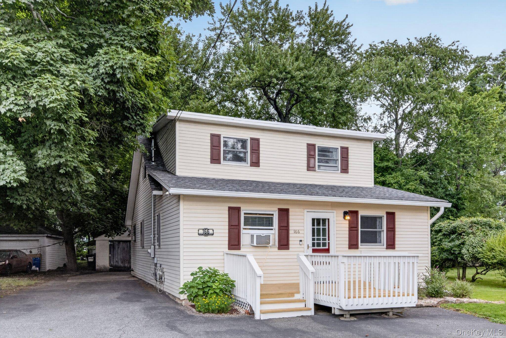 166 E Main ST, Washingtonville, NY 10992