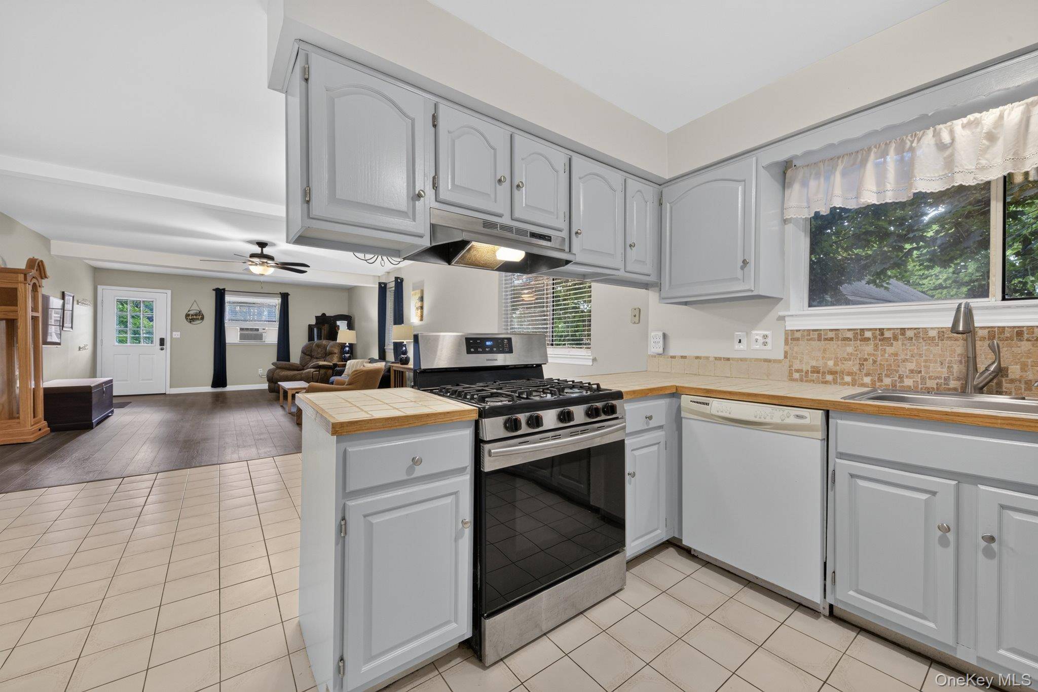 166 E Main ST, Washingtonville, NY 10992