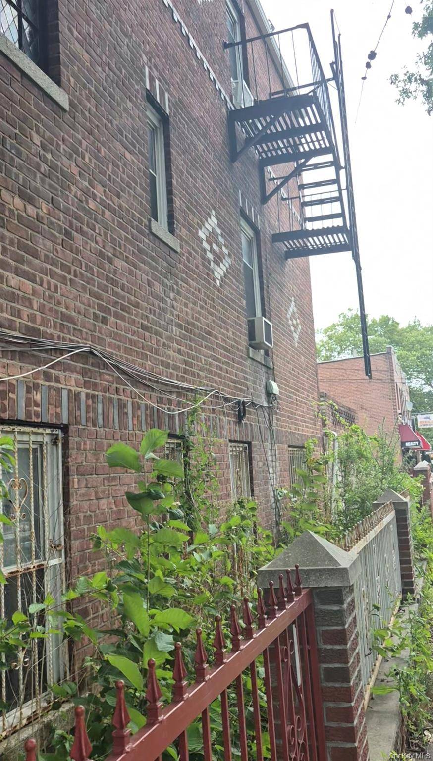 607 E 53rd ST, Brooklyn, NY 11203