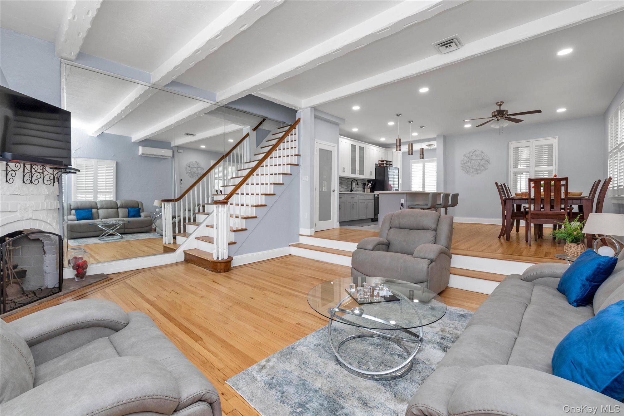 130-71 226 ST, Laurelton, NY 11413
