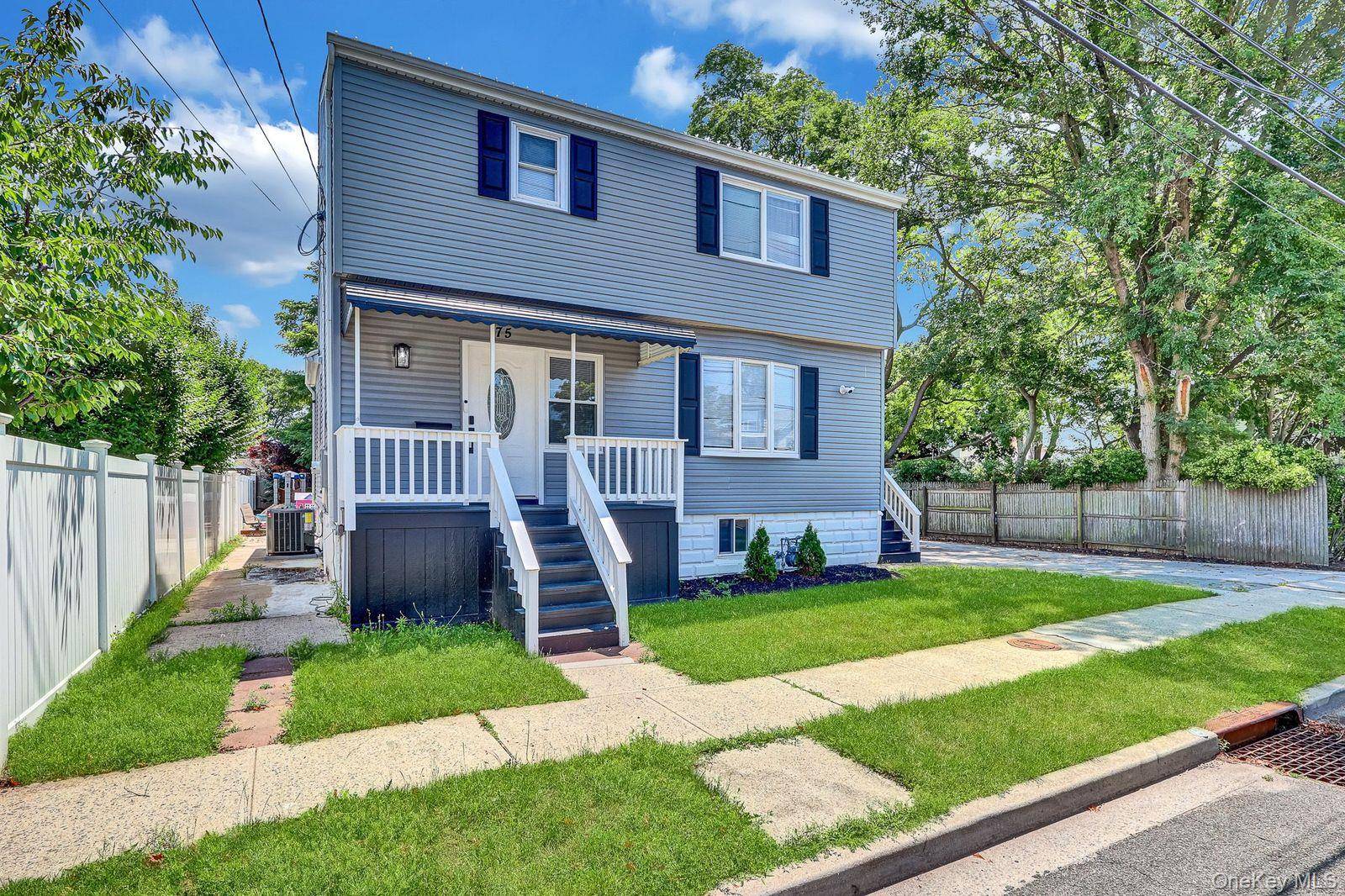 75 2nd AVE, East Rockaway, NY 11518