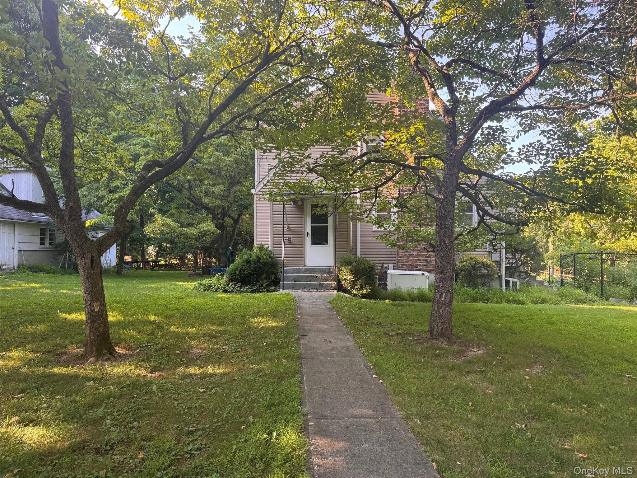 245 Zukor RD, New City, NY 10956