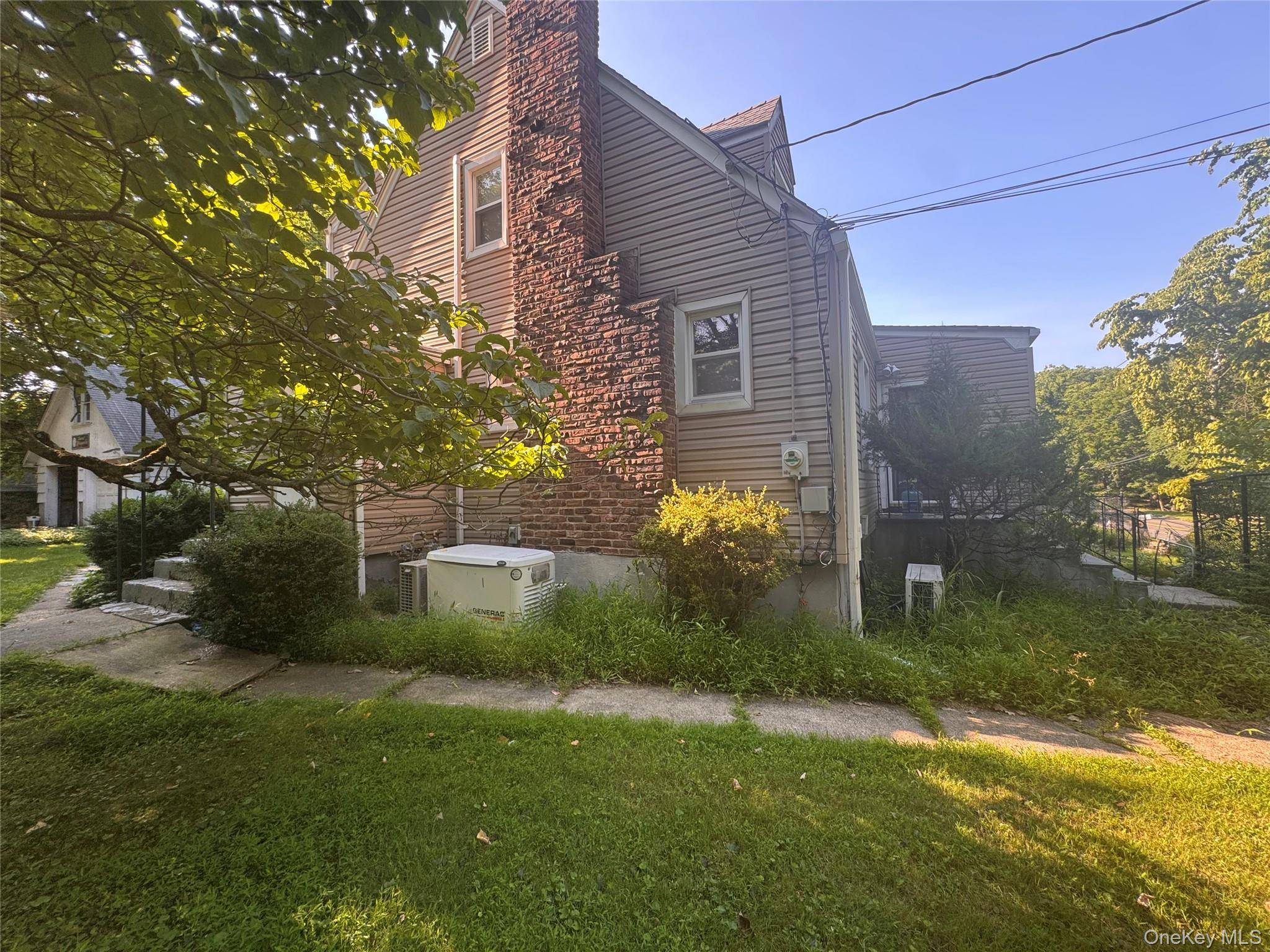 245 Zukor RD, New City, NY 10956