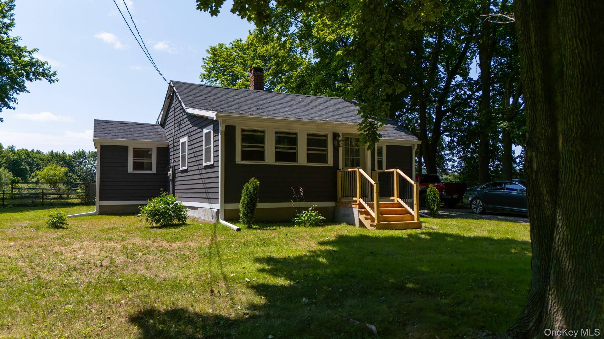 90 State Line RD, Millerton, NY 12546