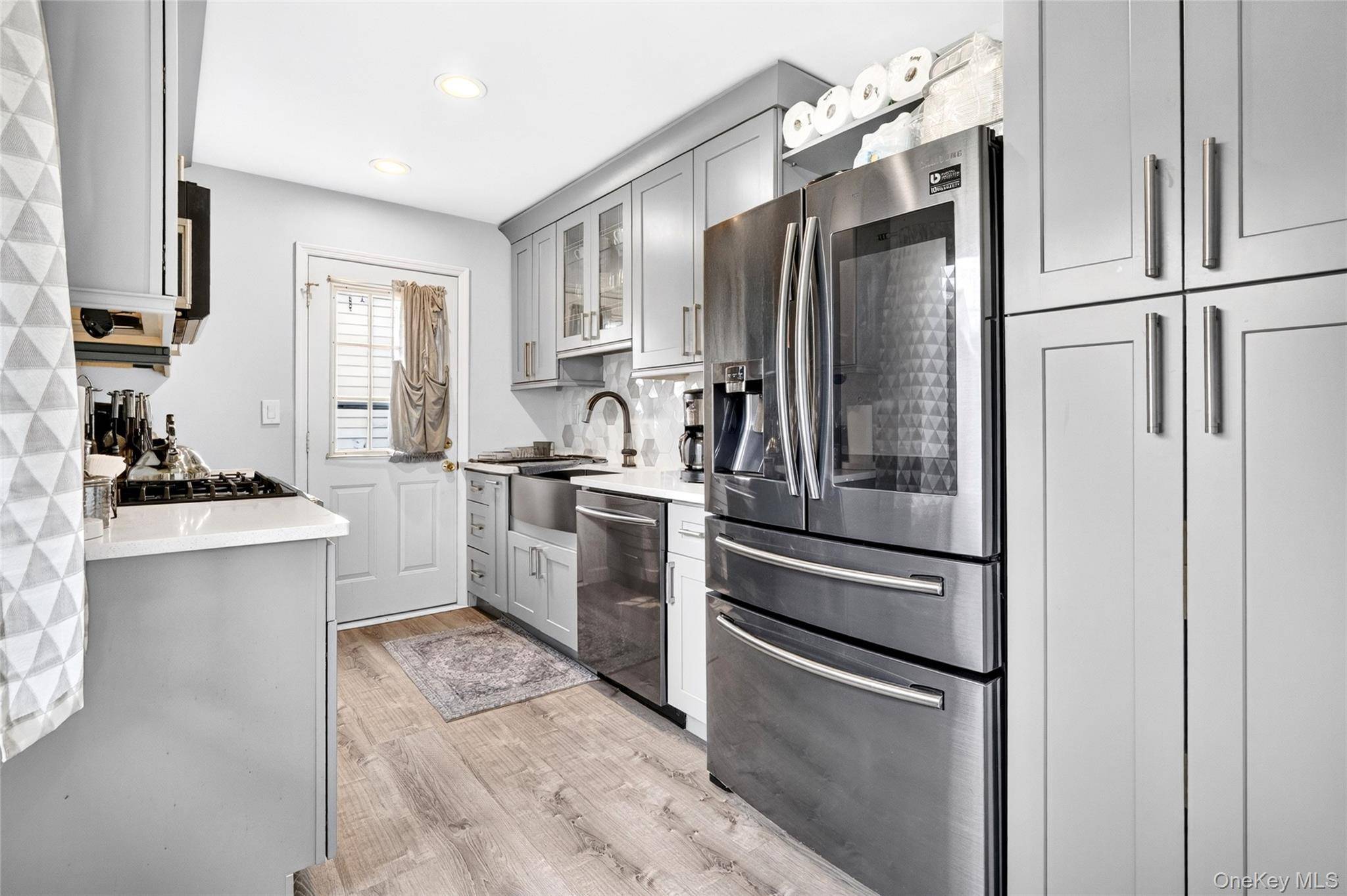 83 Newkirk RD, Yonkers, NY 10710