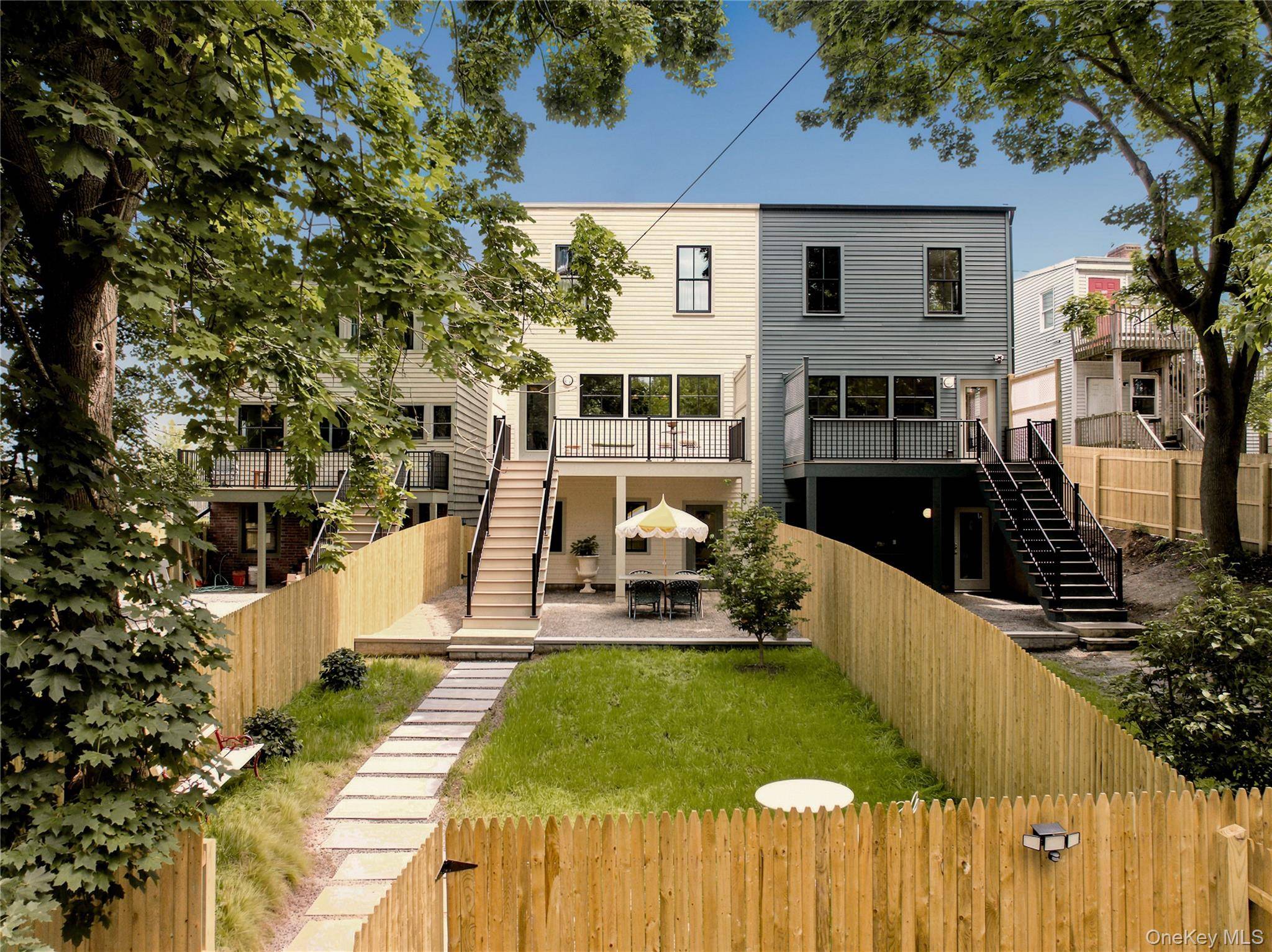 309 State ST, Hudson, NY 12534