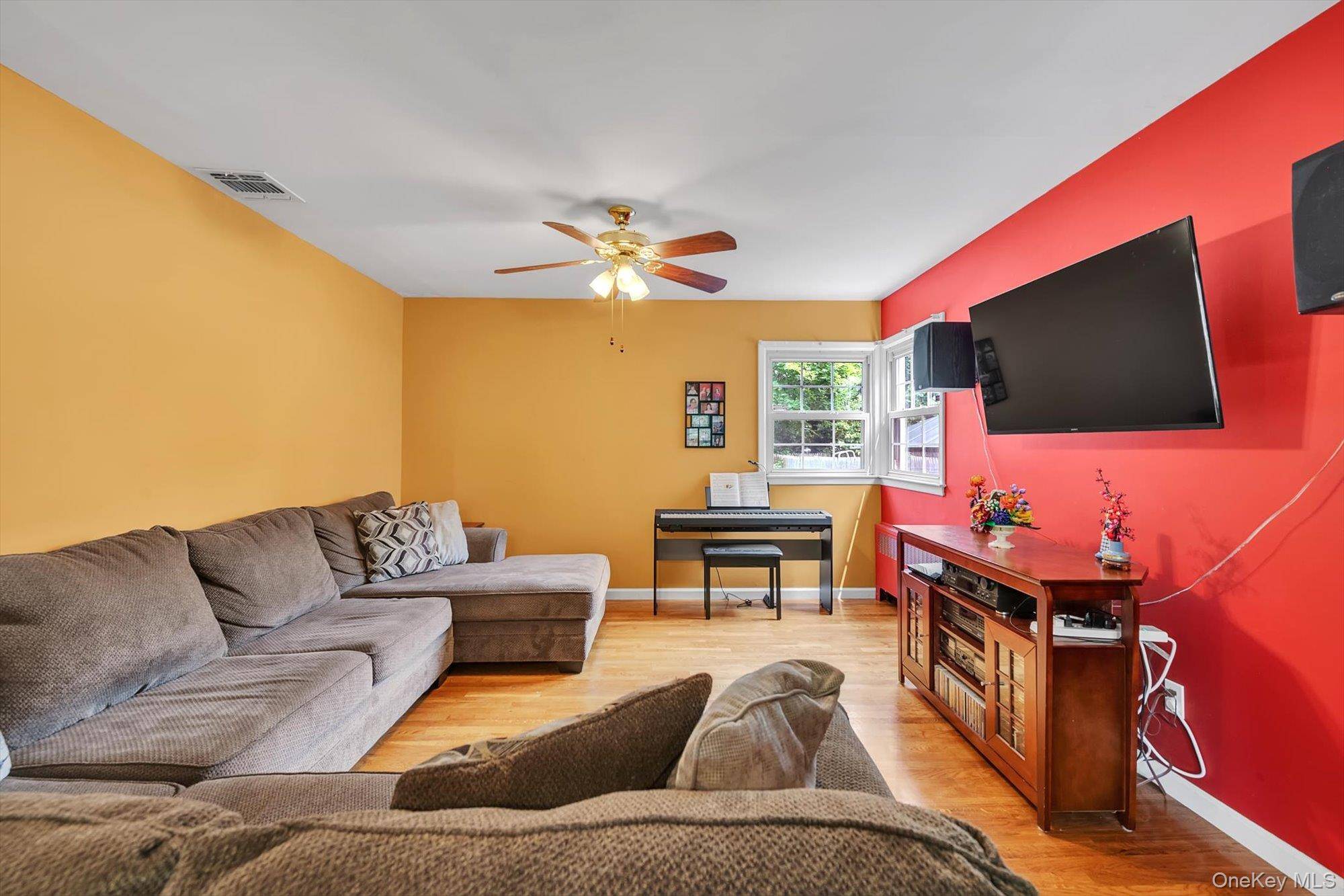 202B 1st ST, East Northport, NY 11731