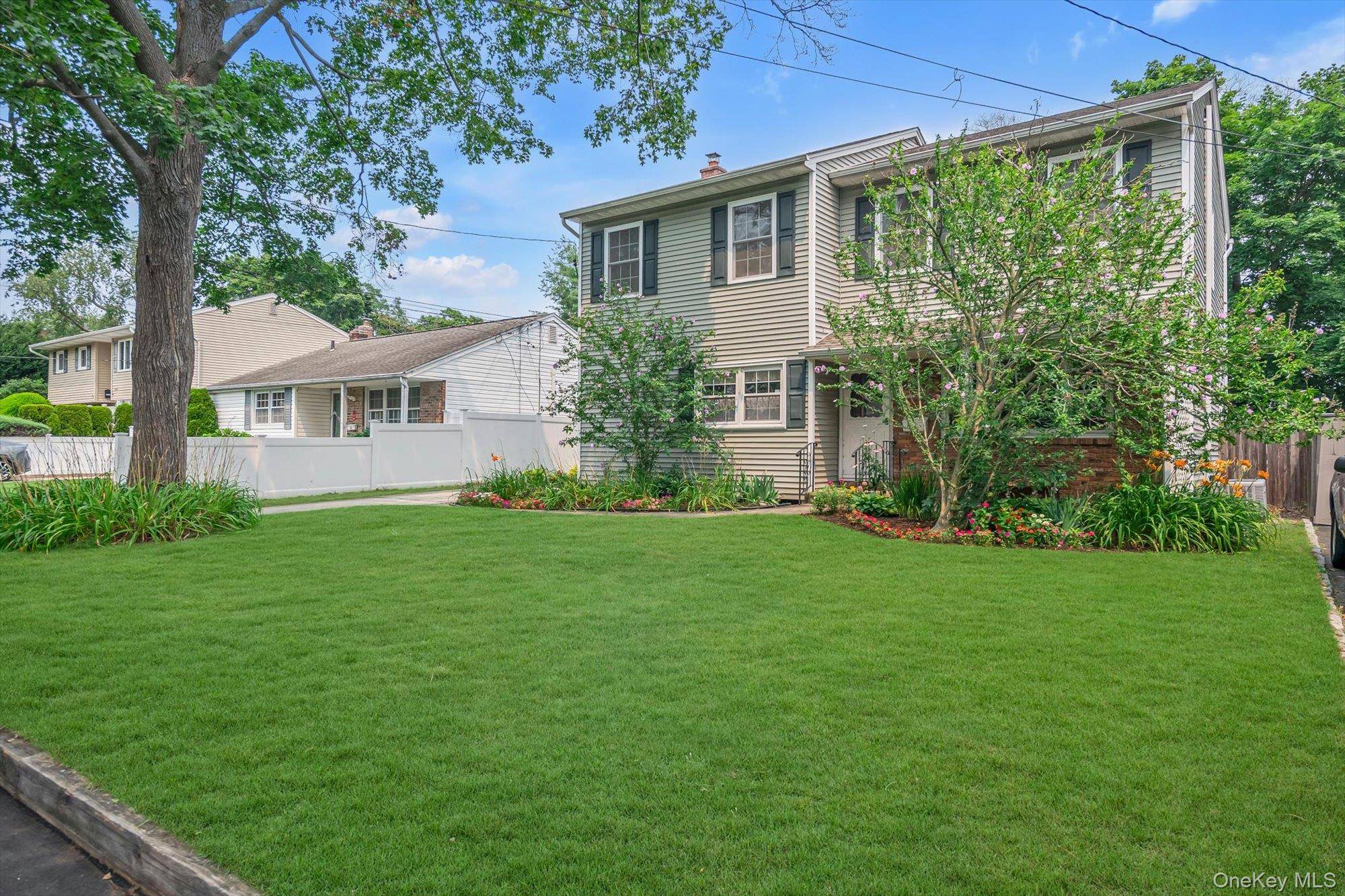 202B 1st ST, East Northport, NY 11731
