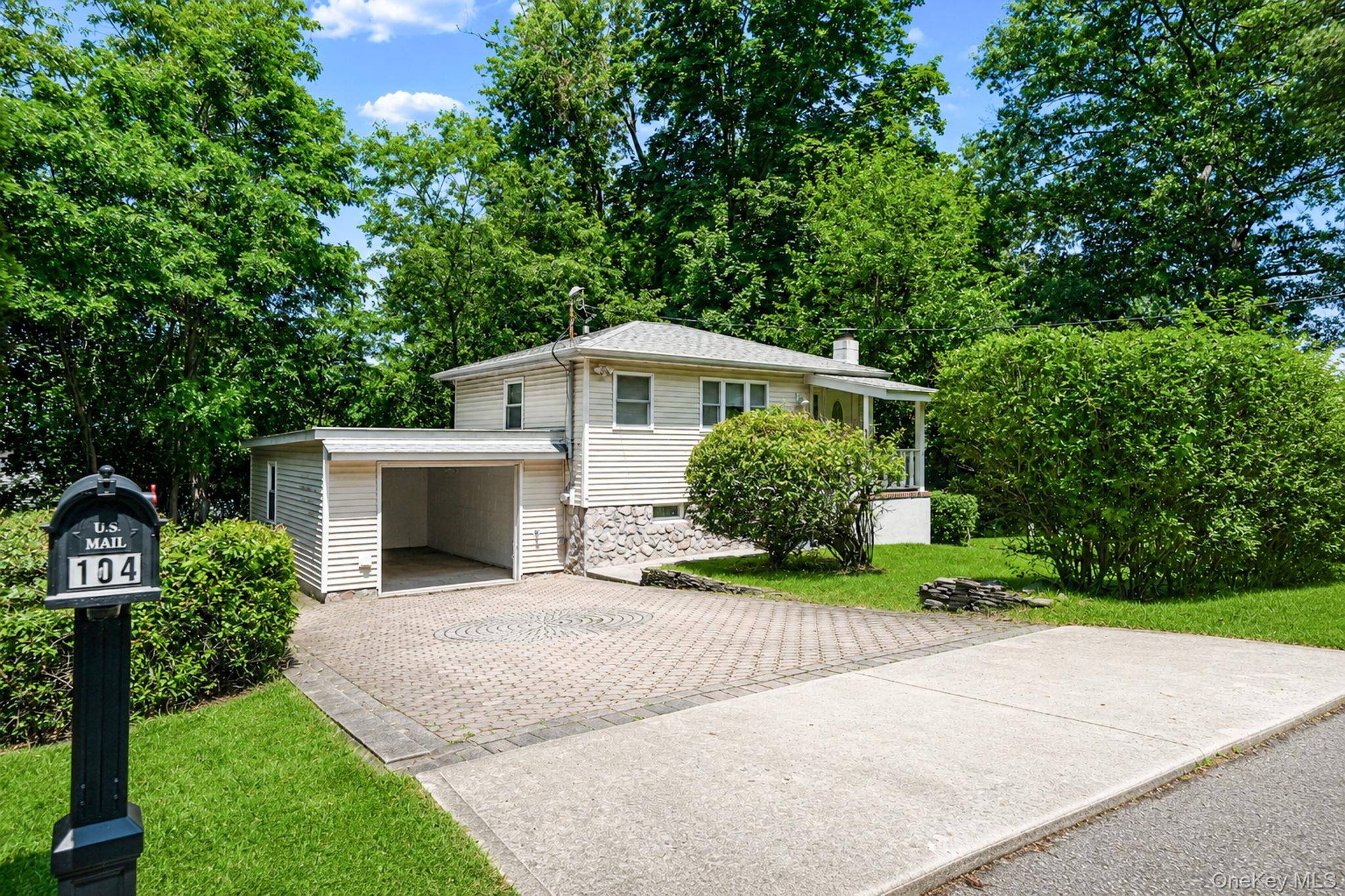 104 21st ST, Wading River, NY 11792