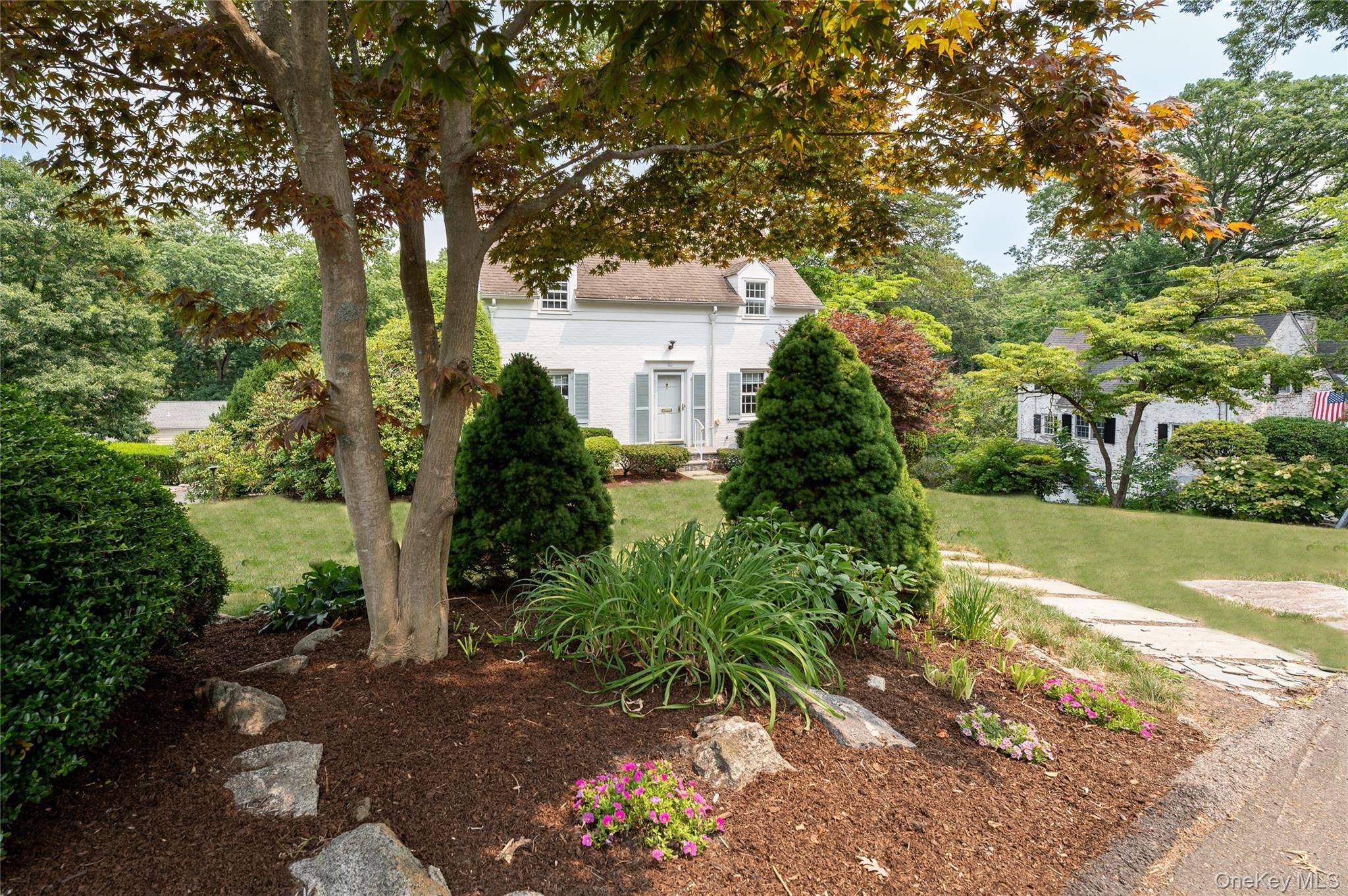 21 Braxmar DR, Harrison, NY 10528
