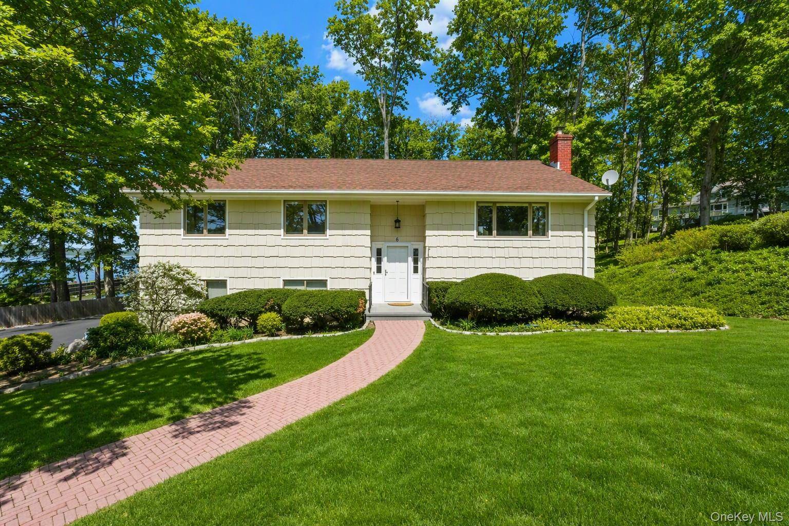 6 Scarborough CIR, Briarcliff Manor, NY 10510