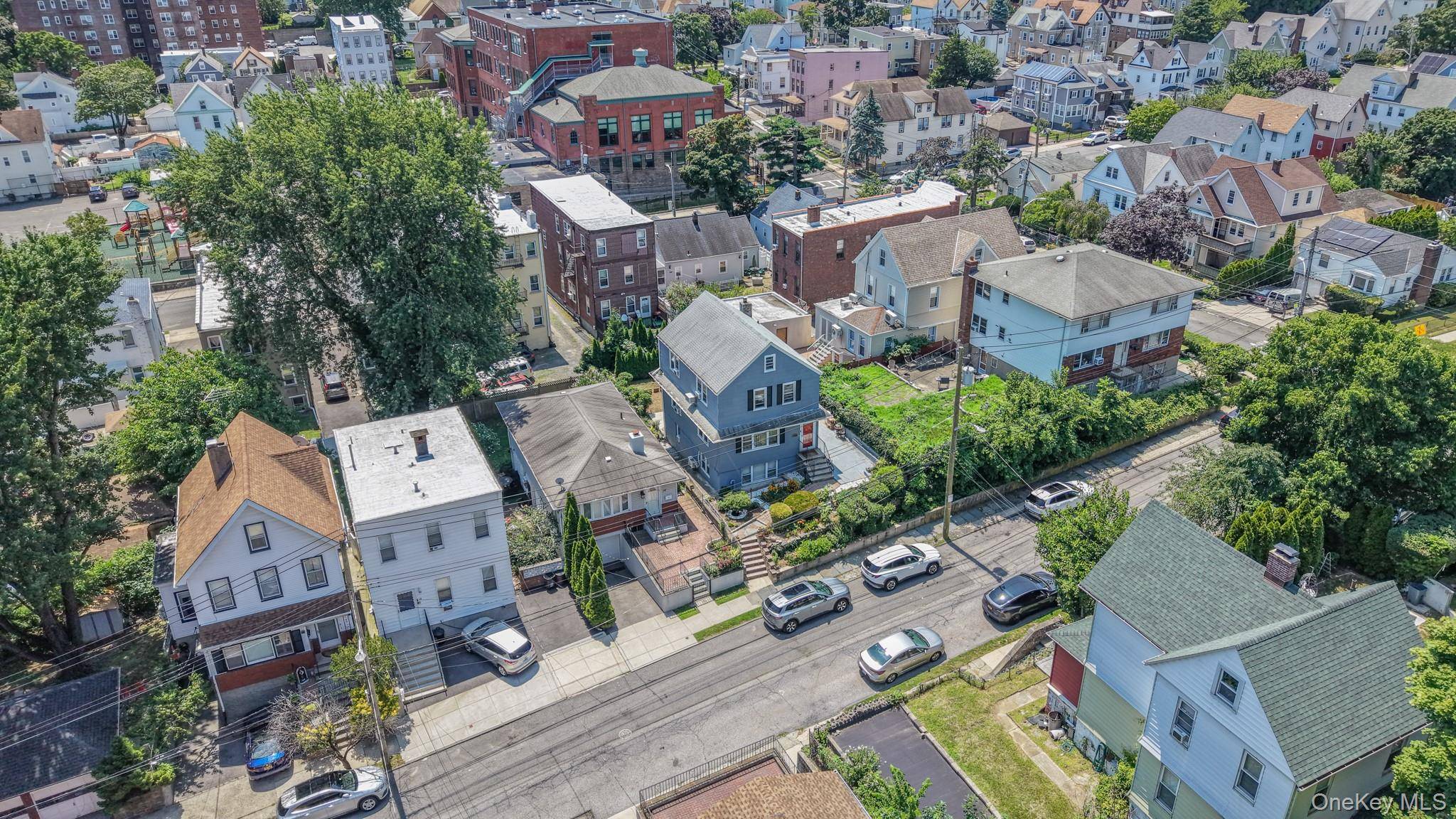 18 Edgewood AVE, Yonkers, NY 10704