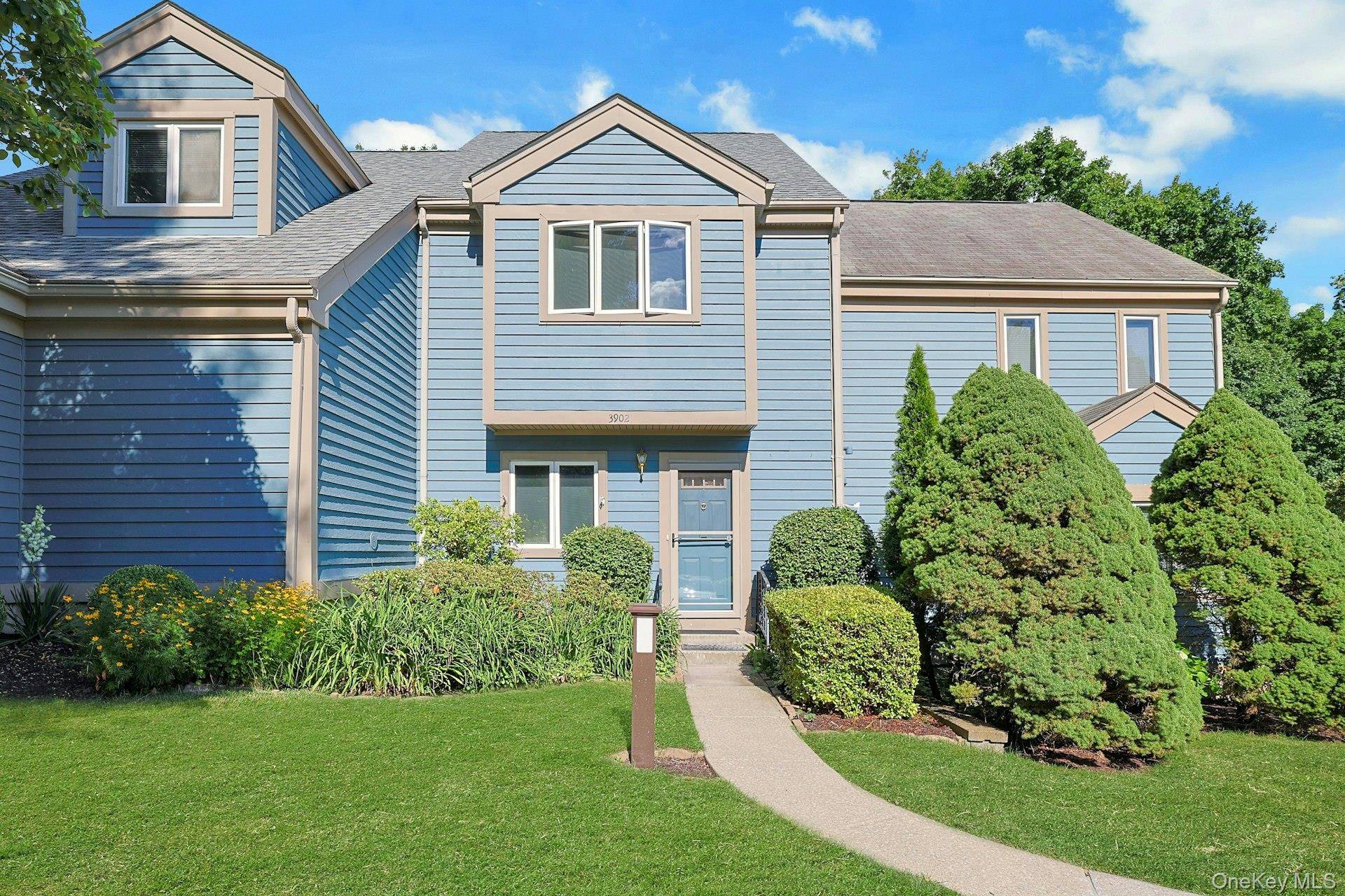 3902 Hickory CT, Peekskill, NY 10566
