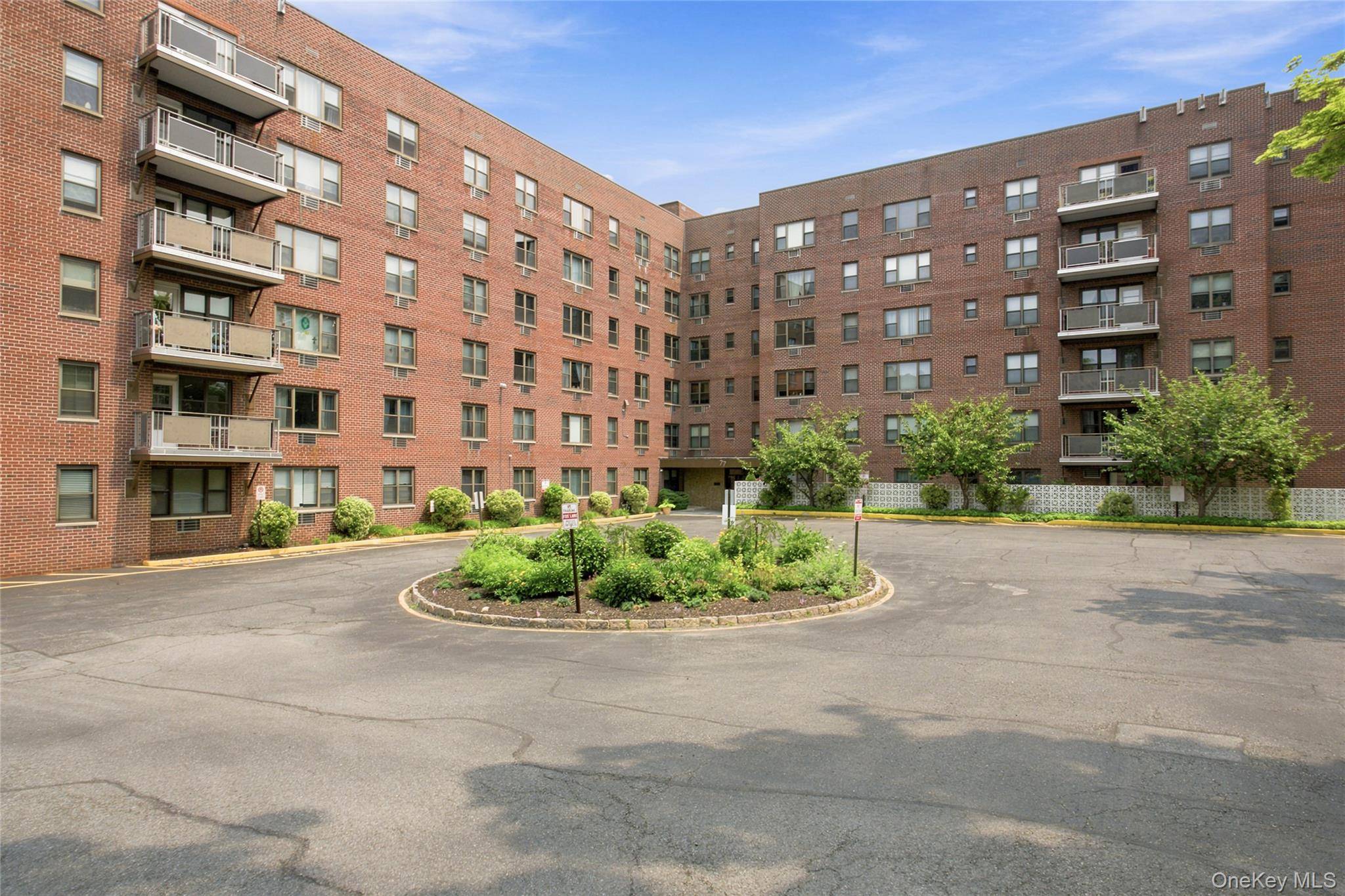 77 Carpenter AVE #3B, Mount Kisco, NY 10549
