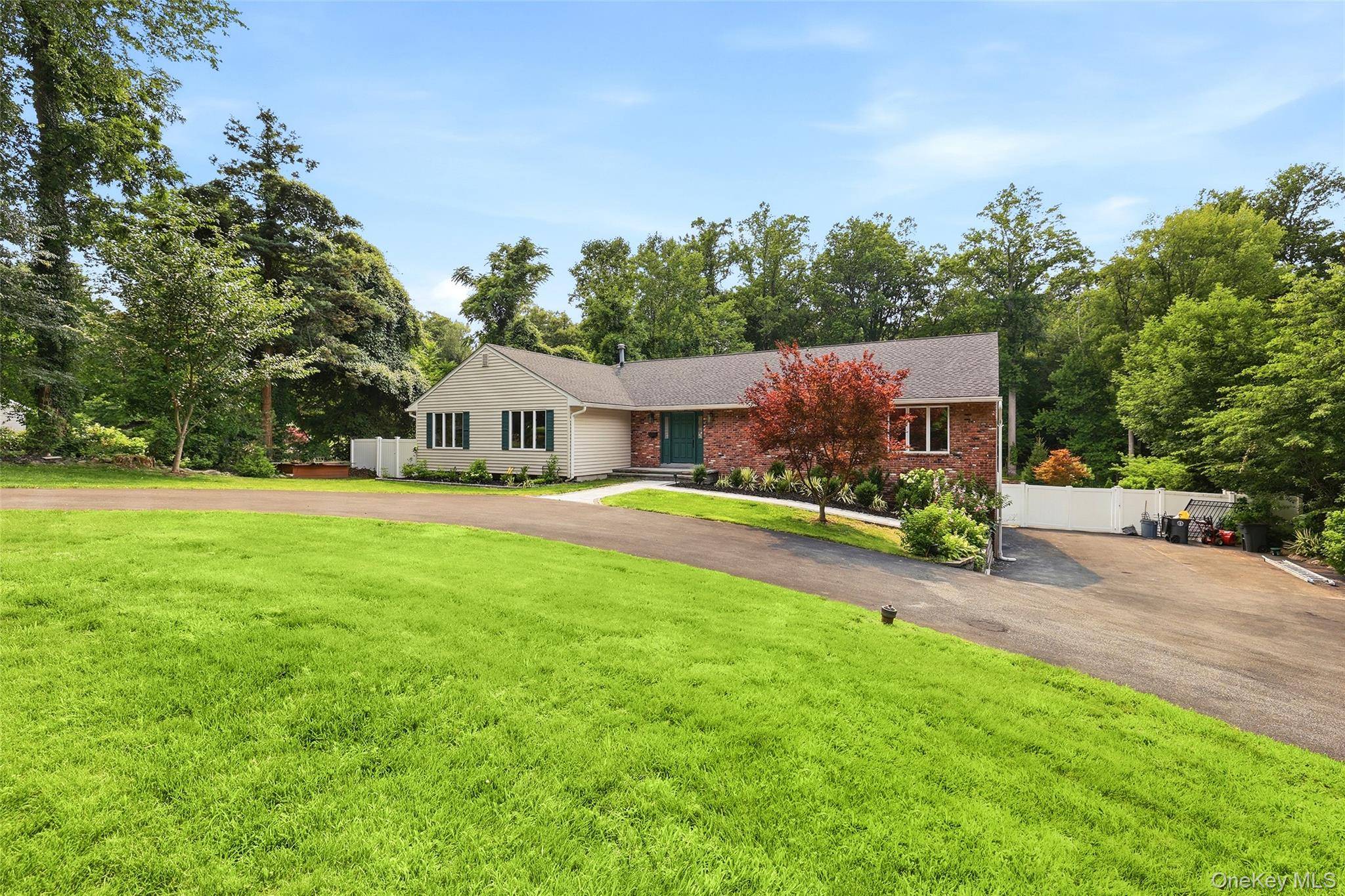 39 Ridge RD, Hartsdale, NY 10530