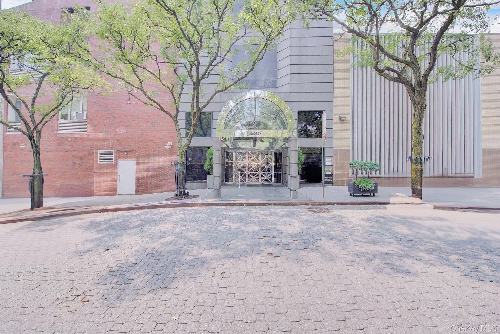 530 E 76th ST #34/35, New York (manhattan), NY 10021