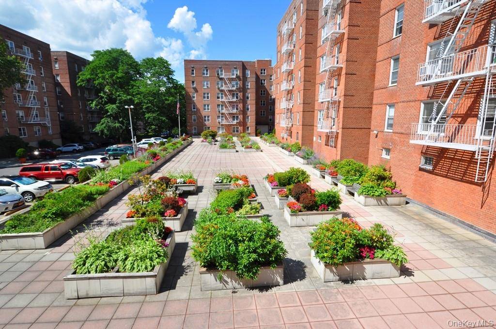 491 Riverdale AVE #3C, Yonkers, NY 10705