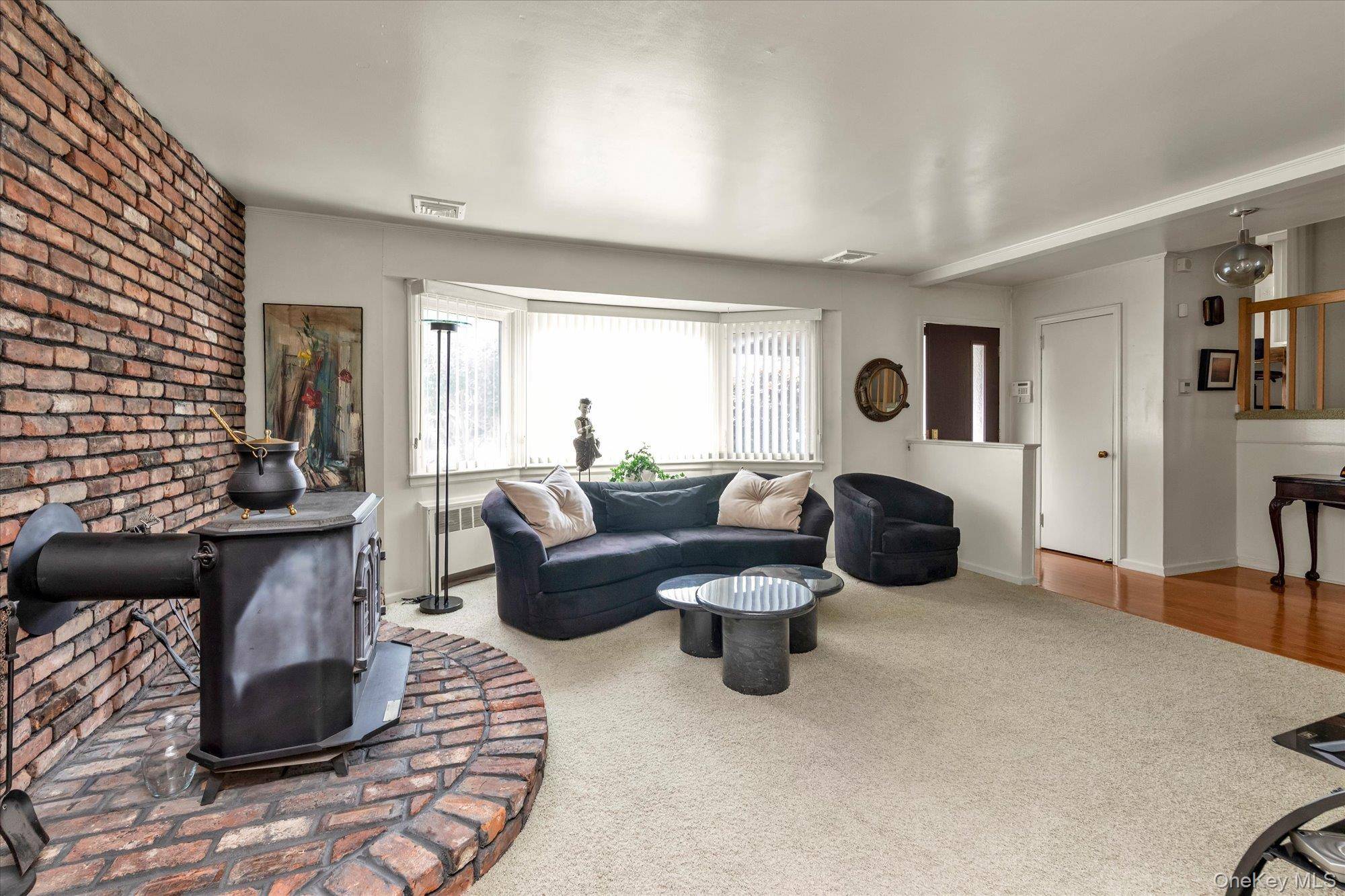 4020 Judith LN, Oceanside, NY 11572