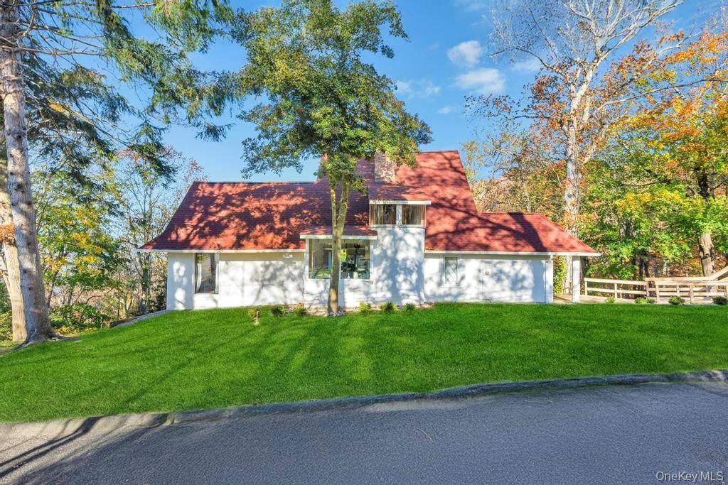 11 Buena Vista RD, Port Jefferson, NY 11777