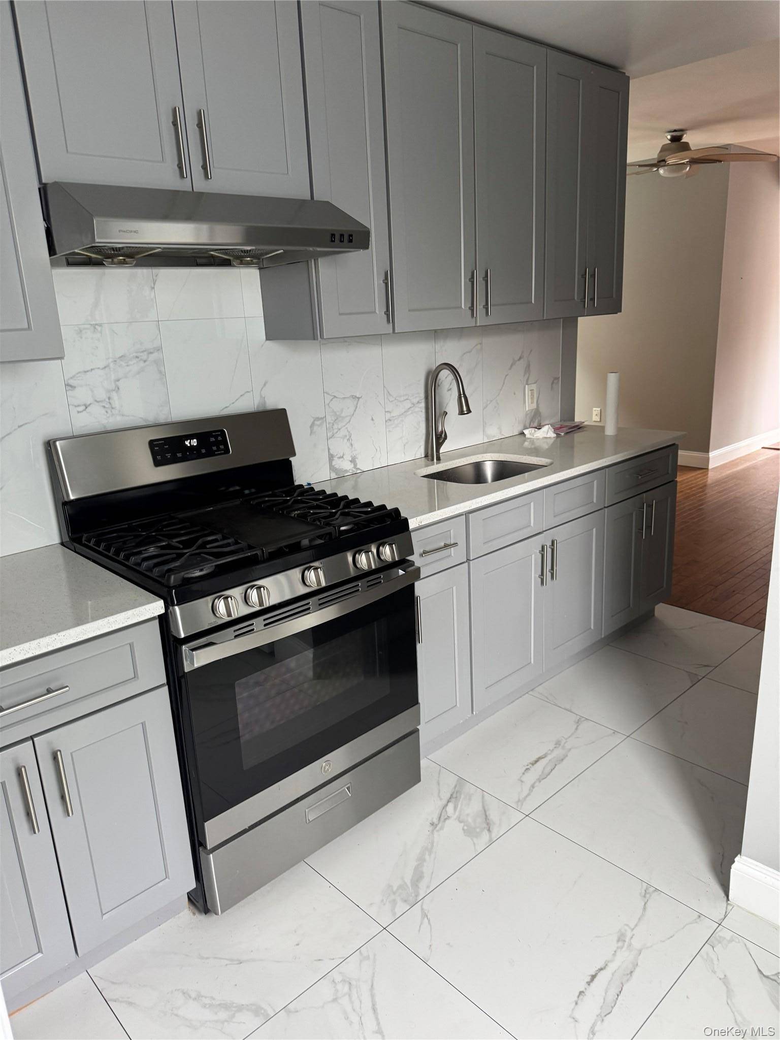 90-21 Winchester Blvd, Queens Village, NY 11428