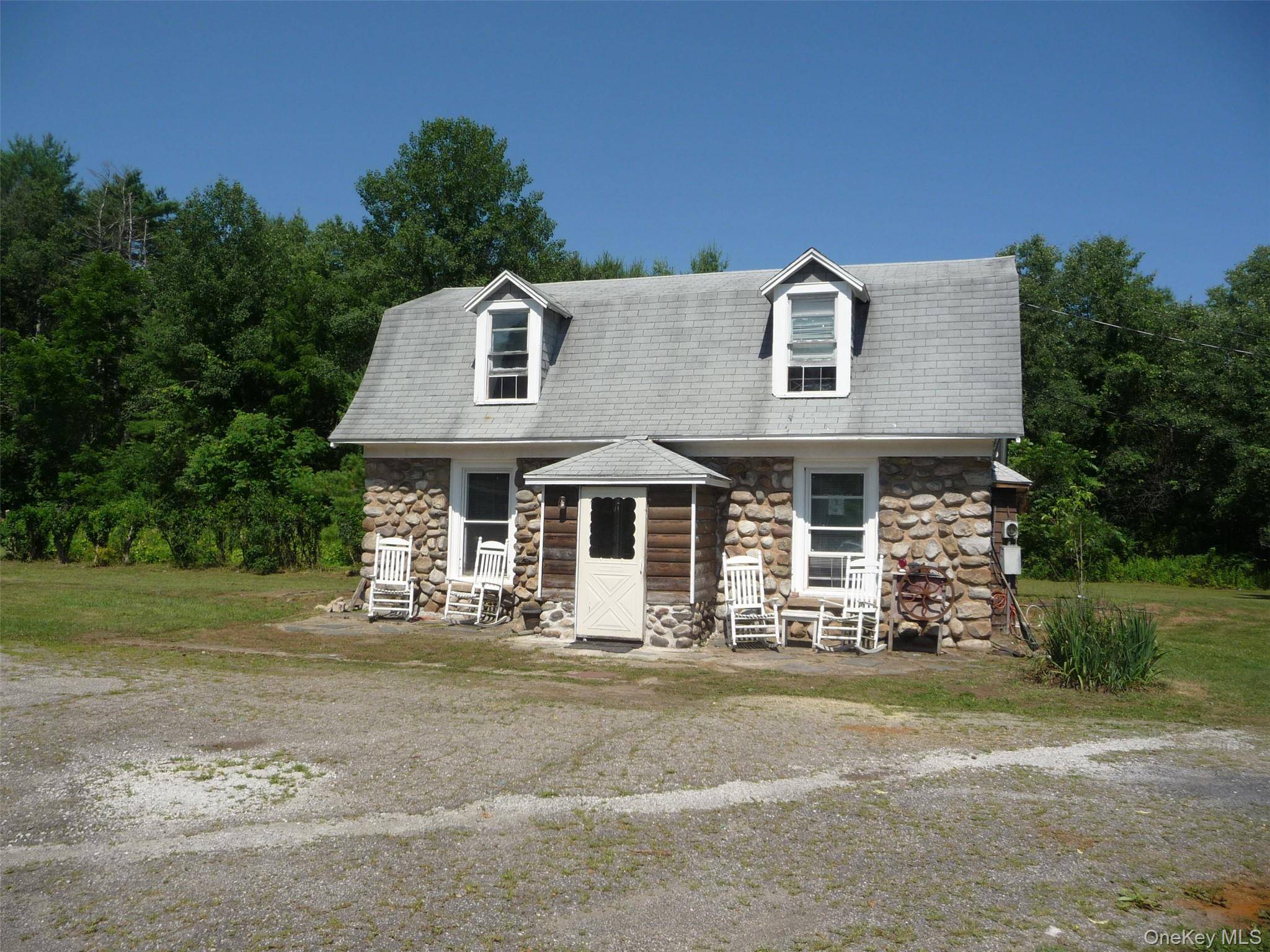 971 Us Route 209 #unit B, Cuddebackville, NY 12729