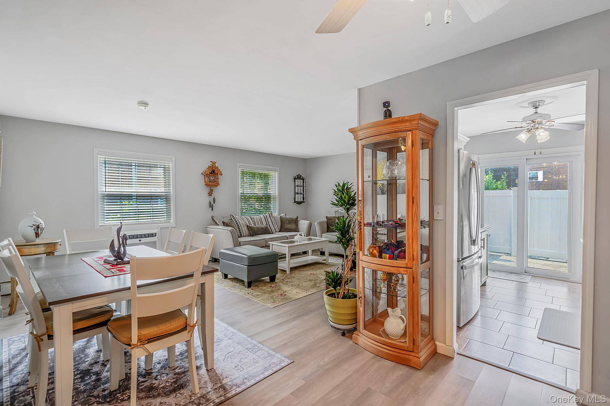 460 Old Town RD #3G, Port Jefferson, NY 11776