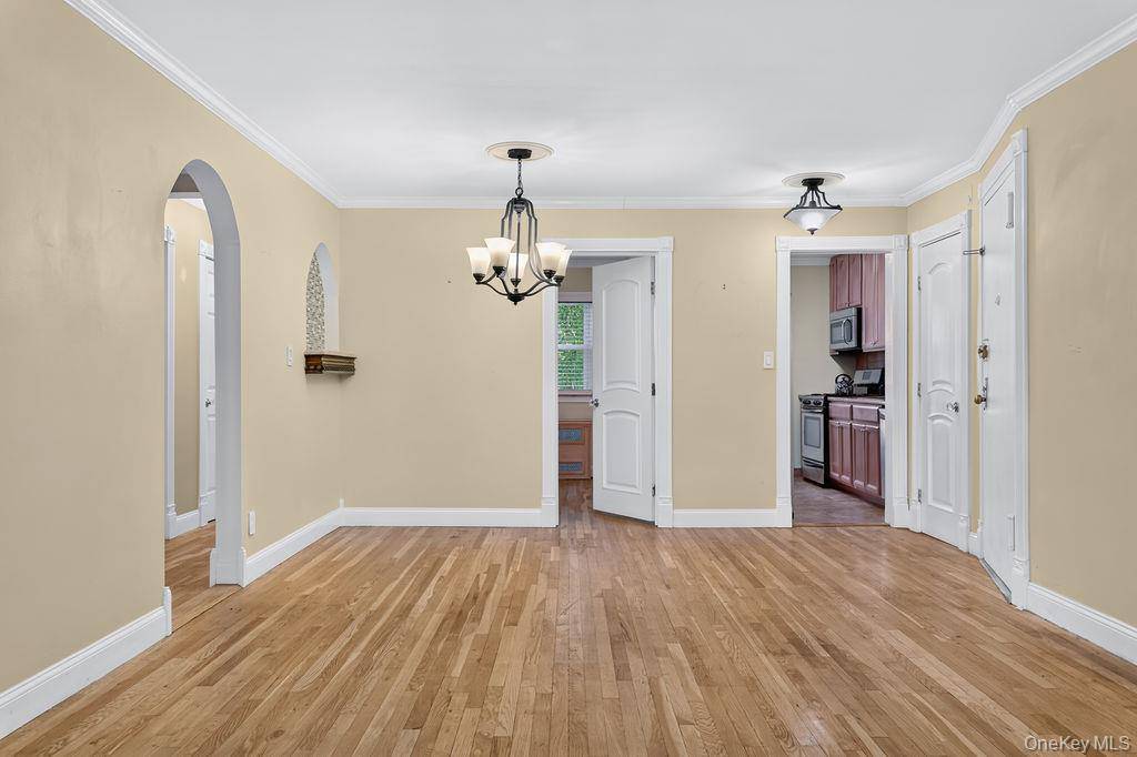 103 Wiltshire RD #D8, Scarsdale, NY 10583