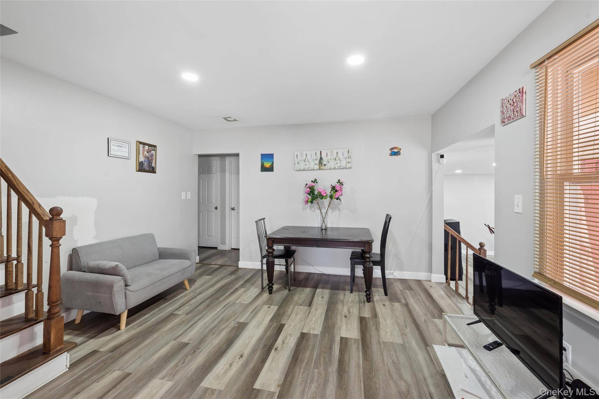 71 11th AVE, Huntington Station, NY 11746
