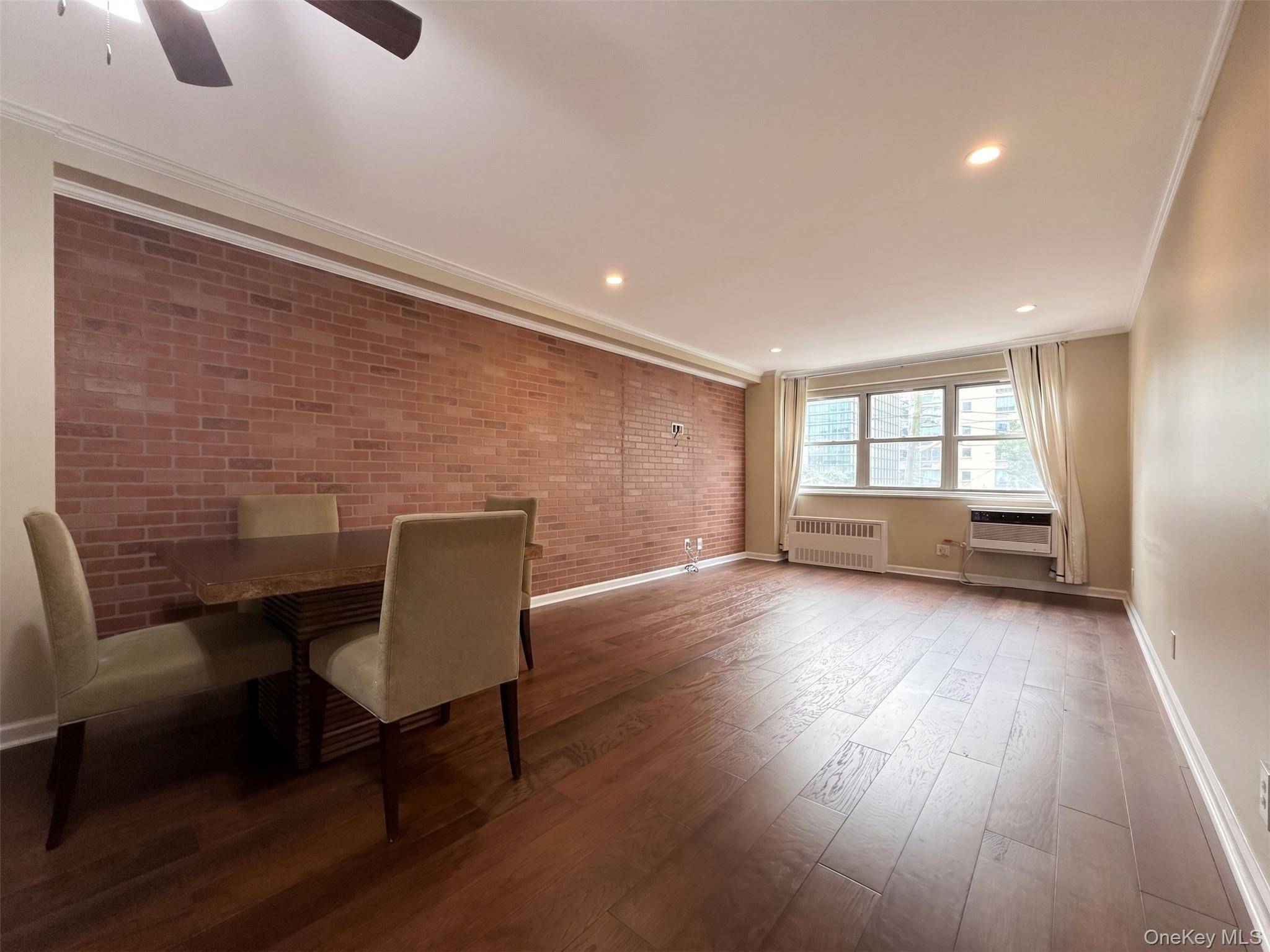 33 Barker AVE #3F, White Plains, NY 10601