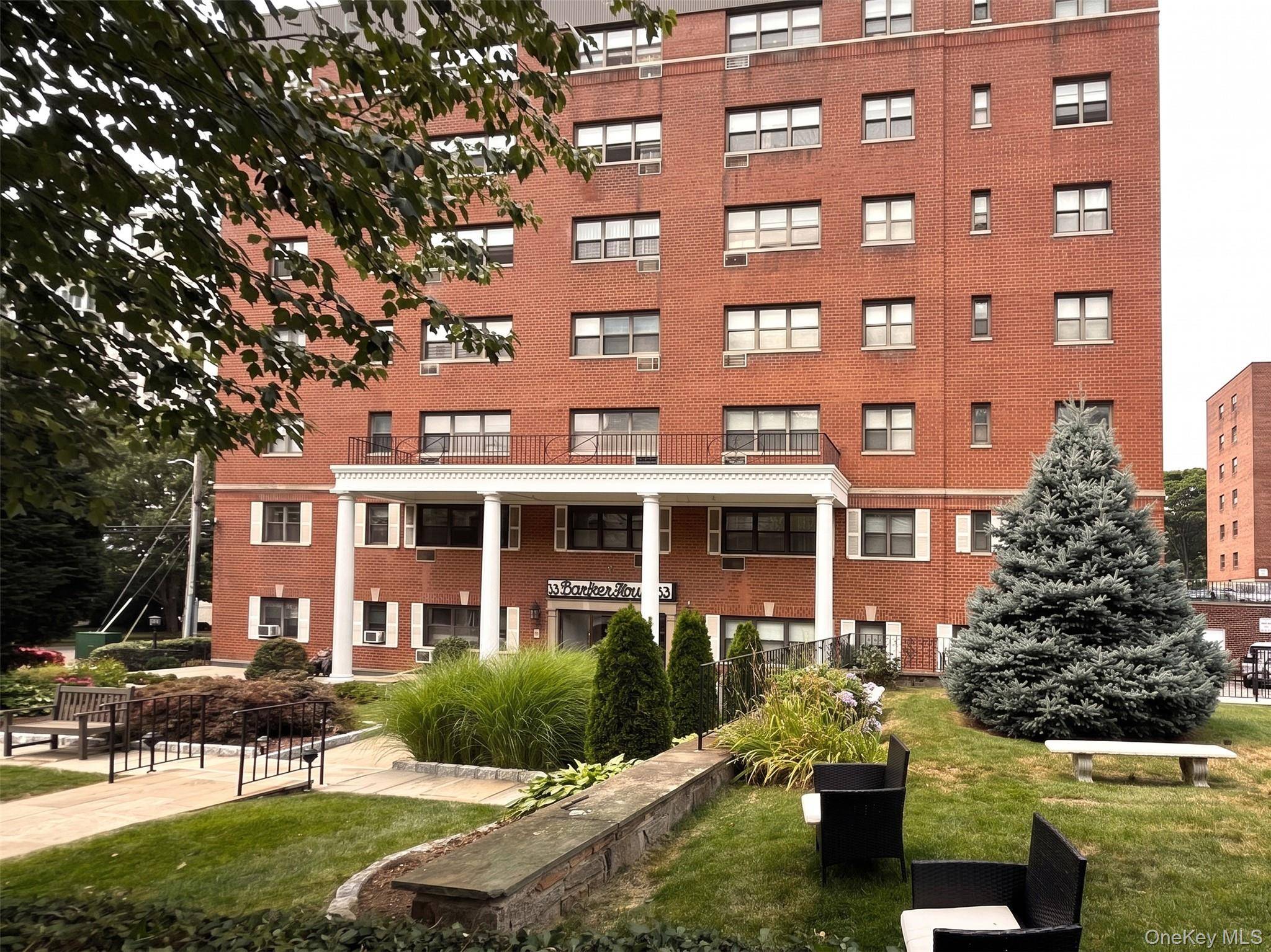 33 Barker AVE #3F, White Plains, NY 10601