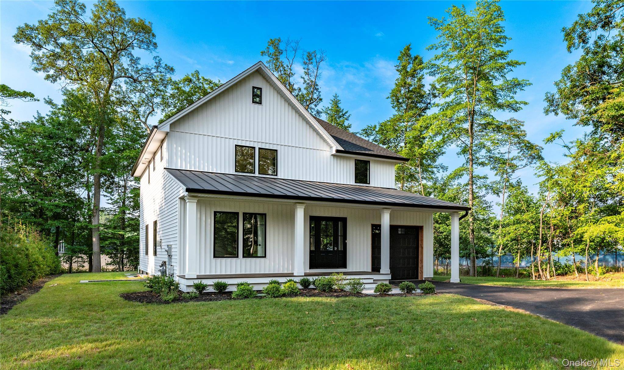 352 Holt DR, Pearl River, NY 10965