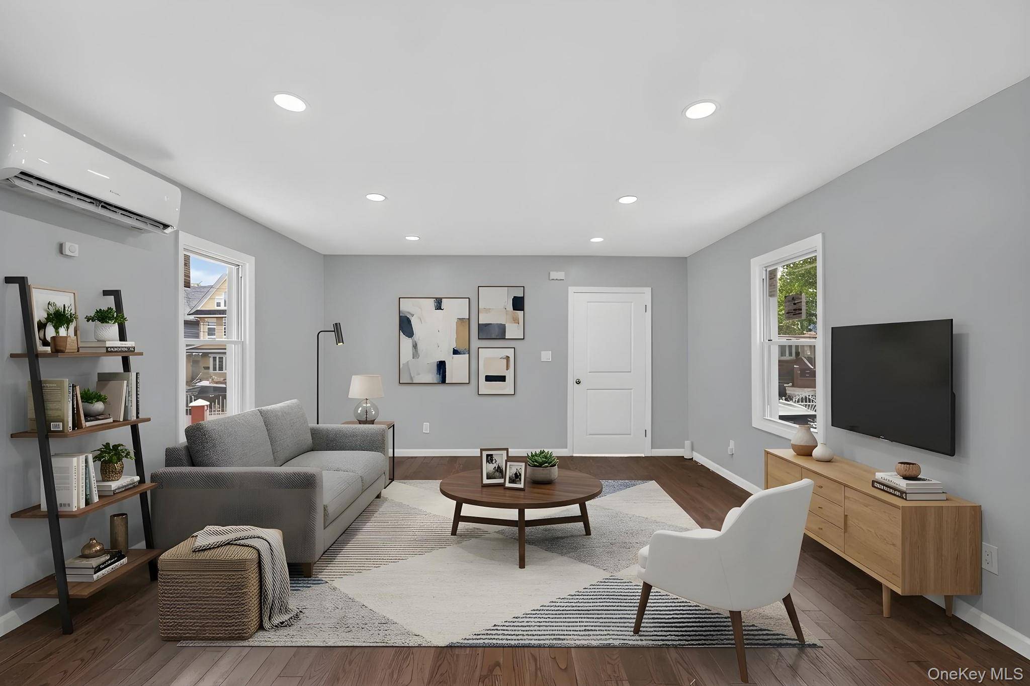 10513 133rd ST, Richmond Hill, NY 11419