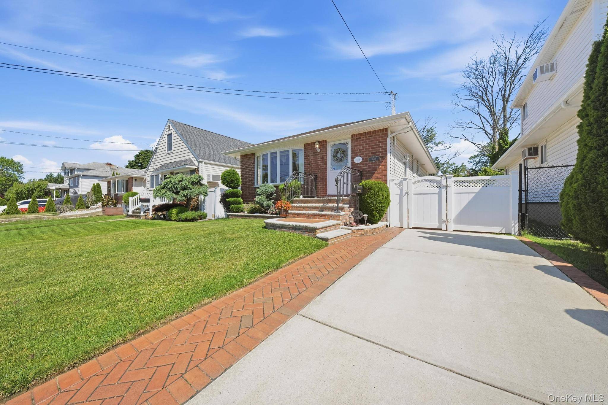 3615 Tonopah ST, Seaford, NY 11783