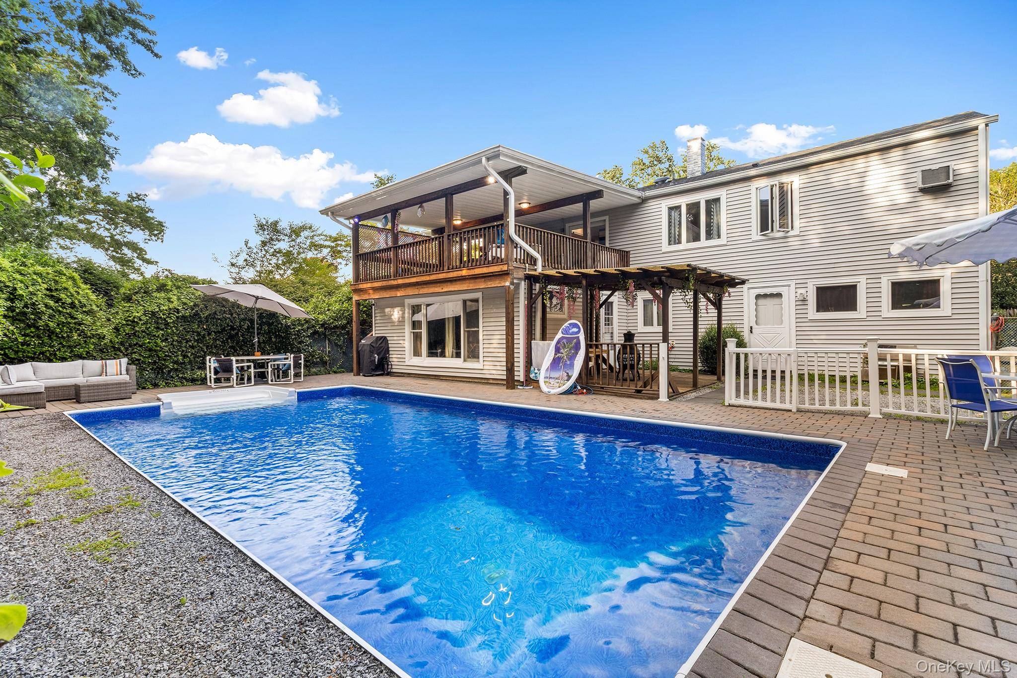 10 Junard BLVD, Port Jefferson Station, NY 11776