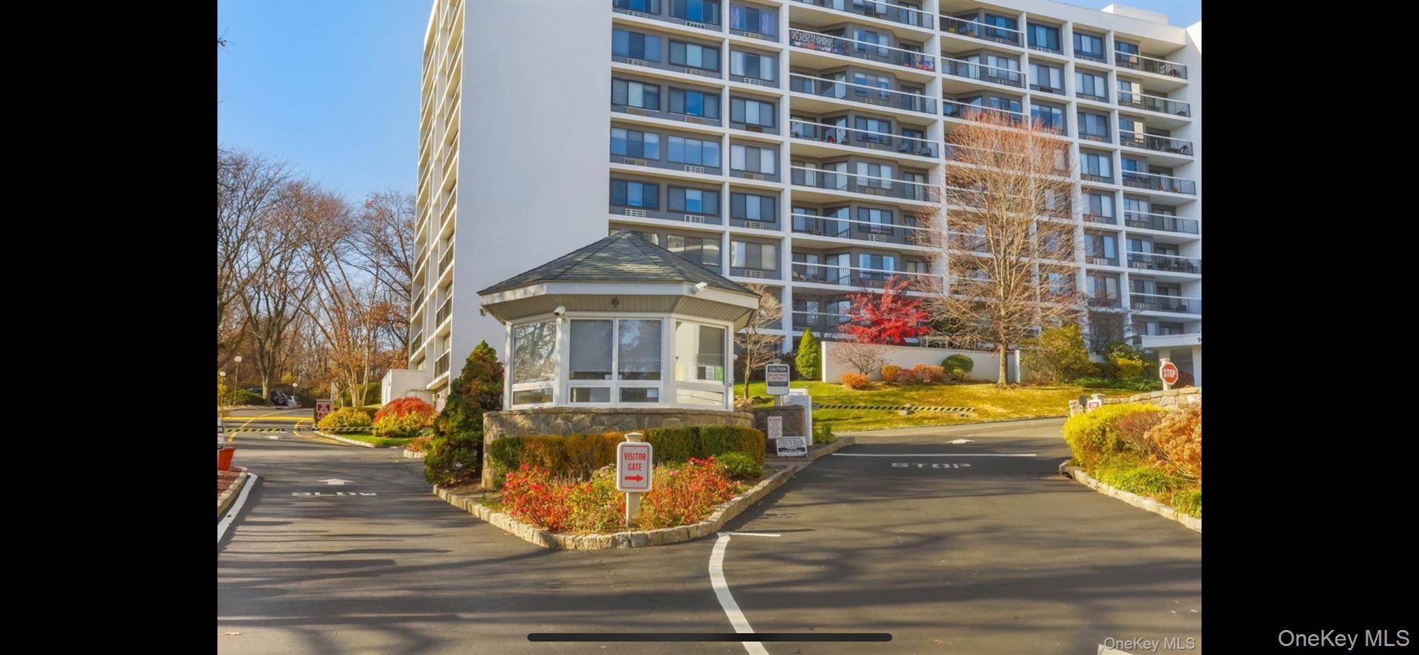 200 High Point DR #PH 8, Hartsdale, NY 10530