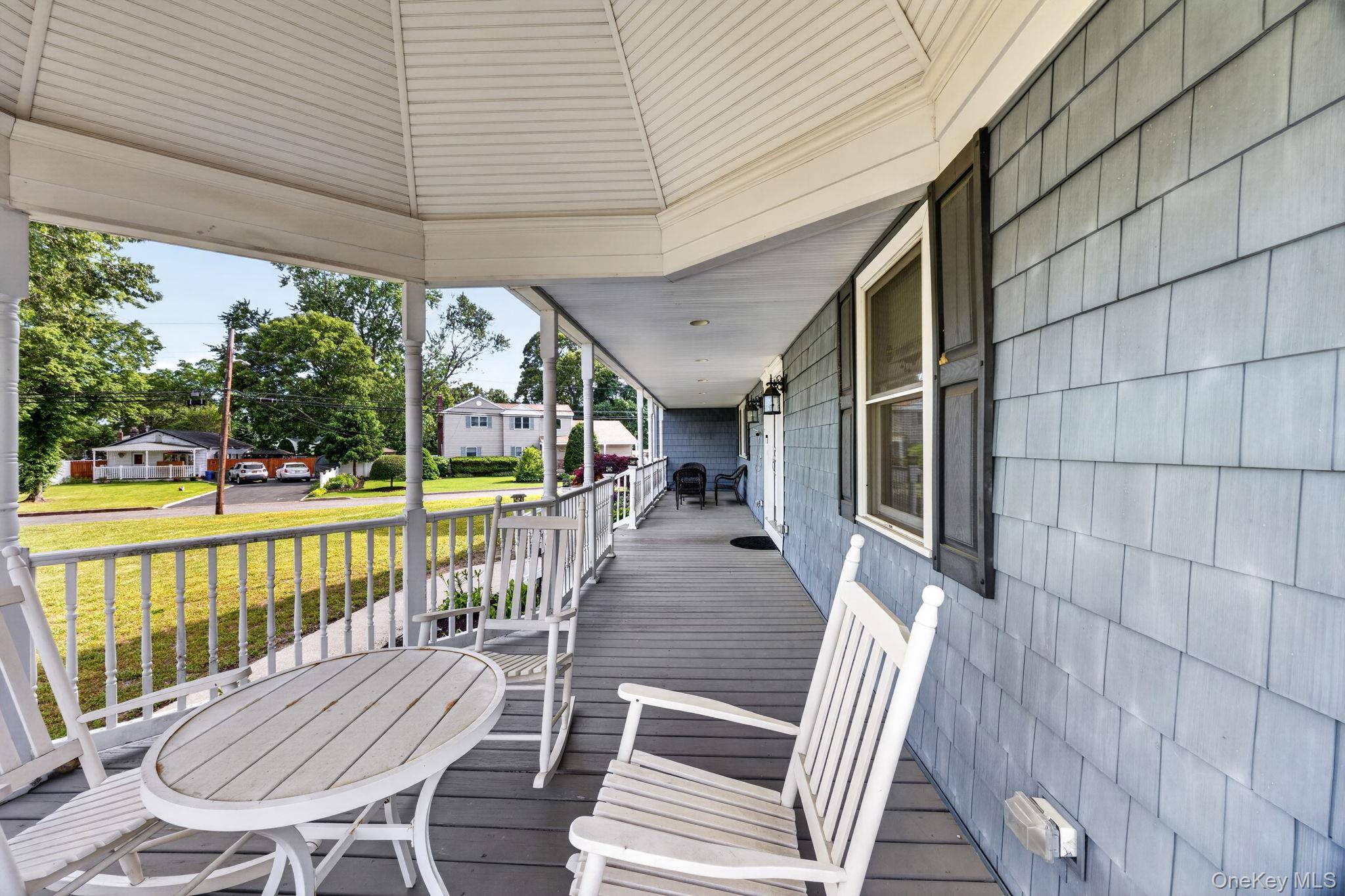 60 Steuben BLVD, Nesconset, NY 11767