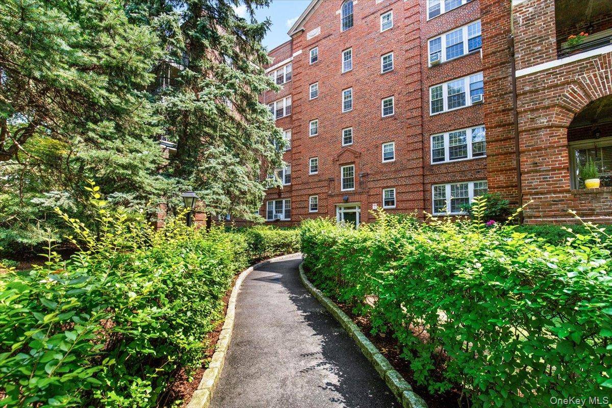 1360 Midland AVE #TE, Bronxville, NY 10708