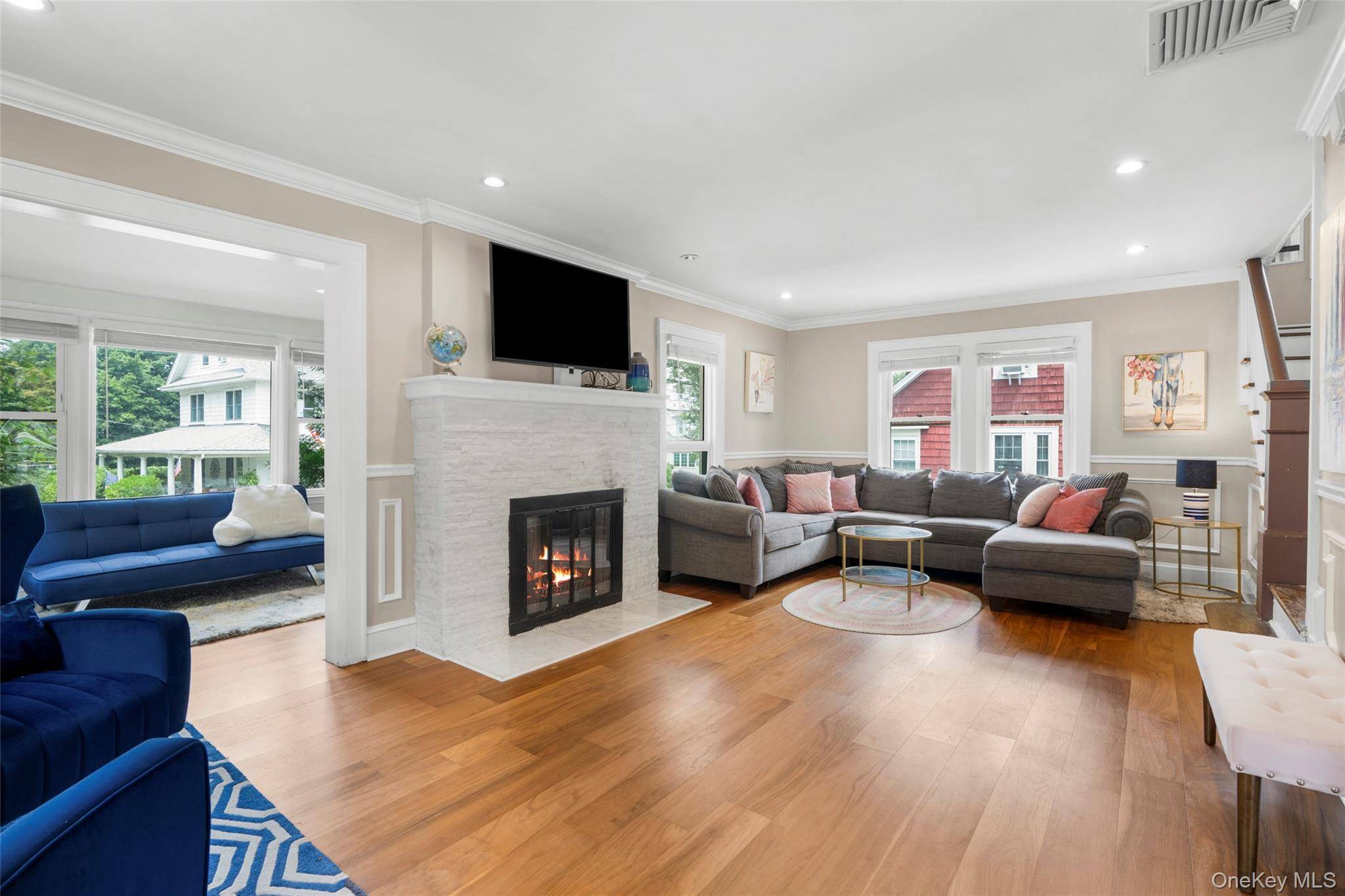 76 Chestnut AVE, Pelham, NY 10803