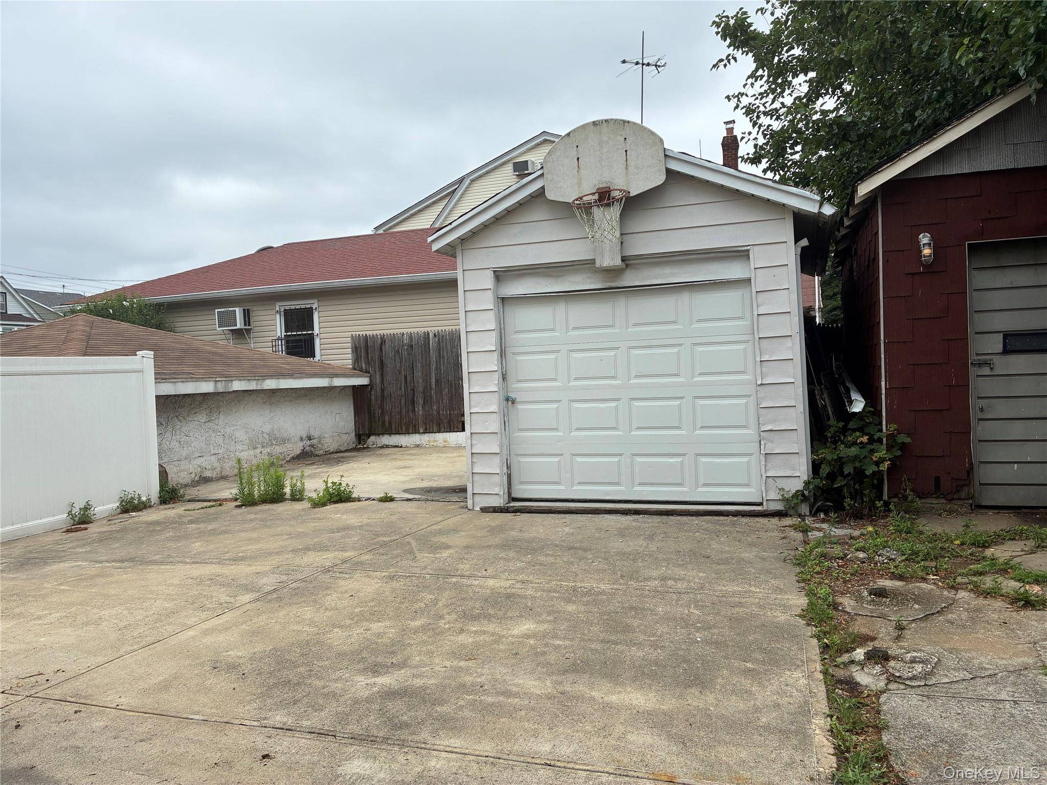 12105 Linden BLVD, South Ozone Park, NY 11420