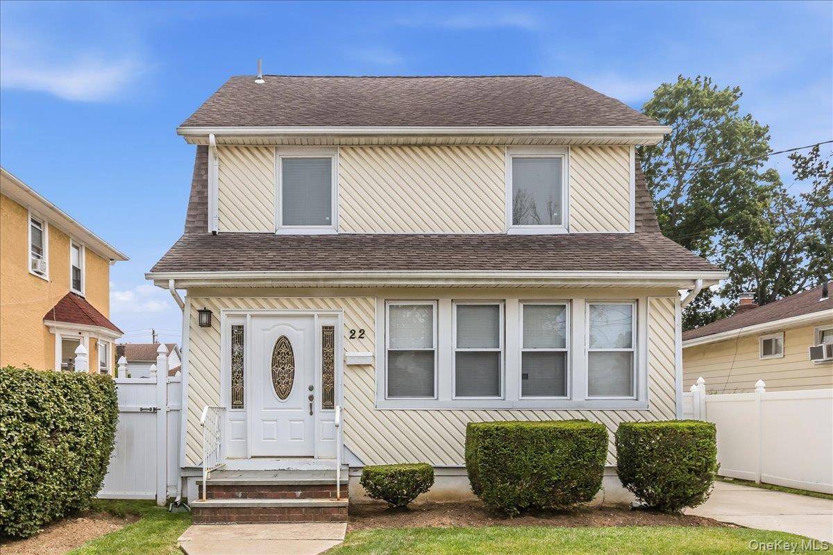 22 Homan BLVD, Hempstead, NY 11550